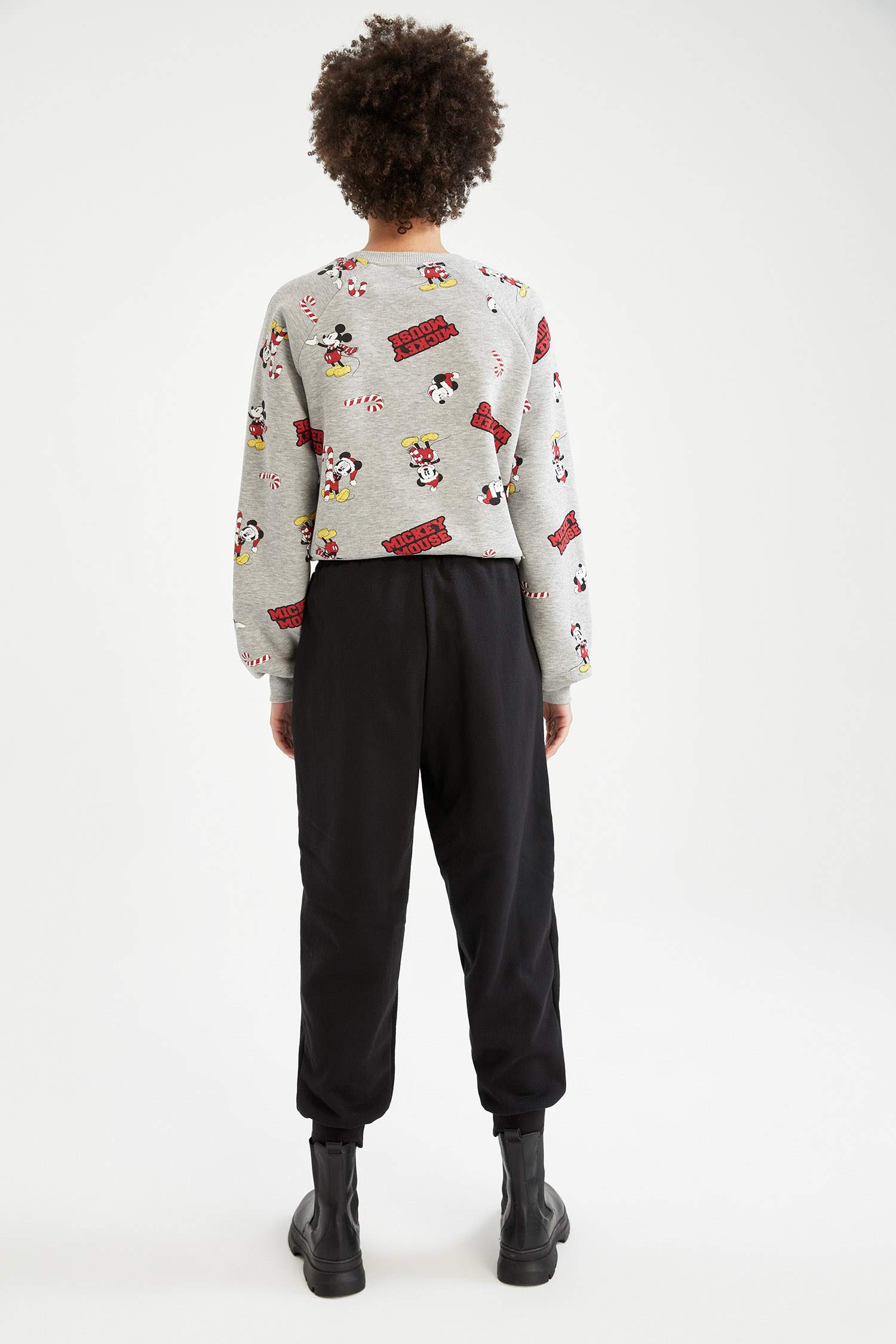 Standart Fit Yılbaşı Temalı Mickey Mouse Lisanslı Bağcıklı Jogger Eşofman Altı