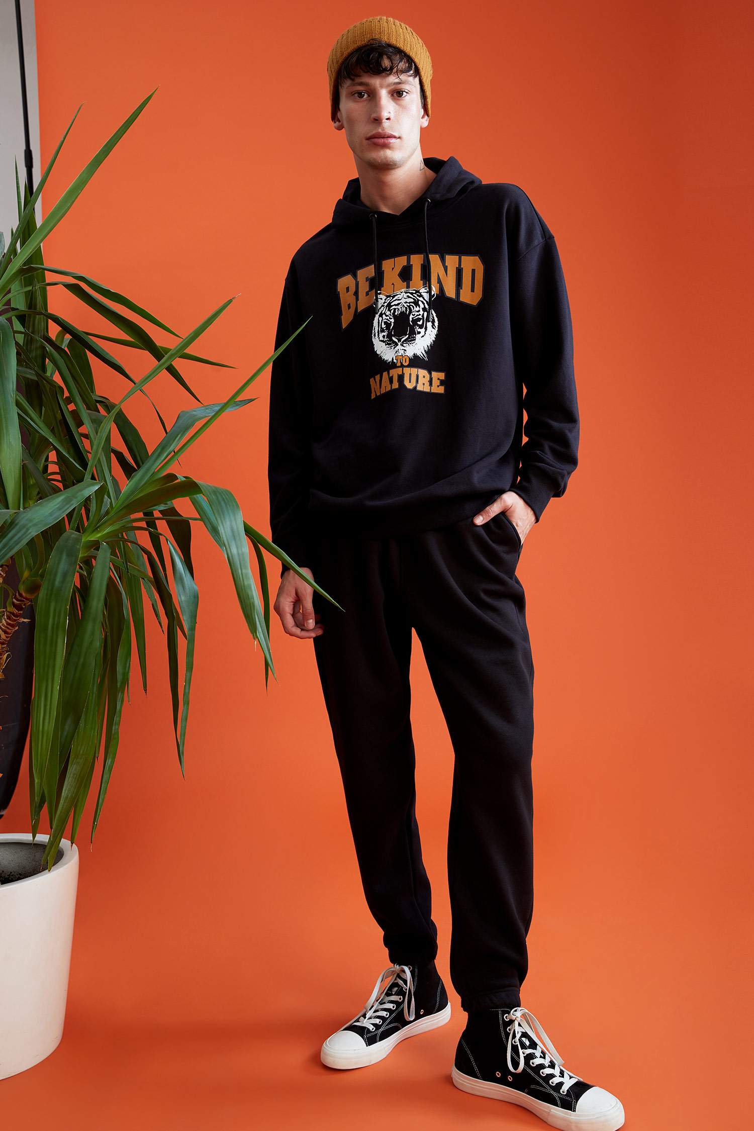 Oversize Fit Kapüşonlu Baskılı Uzun Kollu Sweatshirt