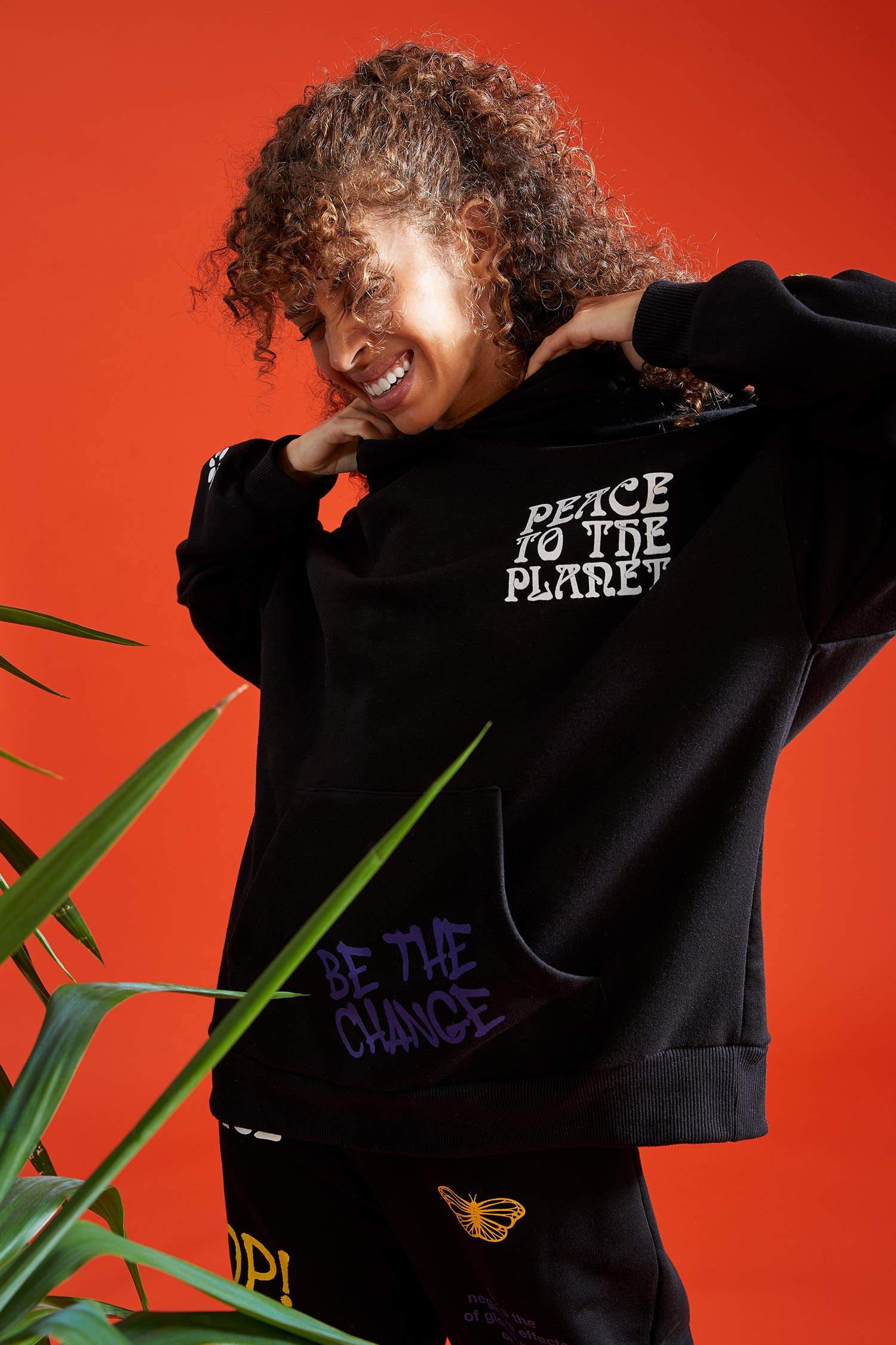 Slogan Desenli Oversize Kapüşonlu Uzun Kollu Sweatshirt