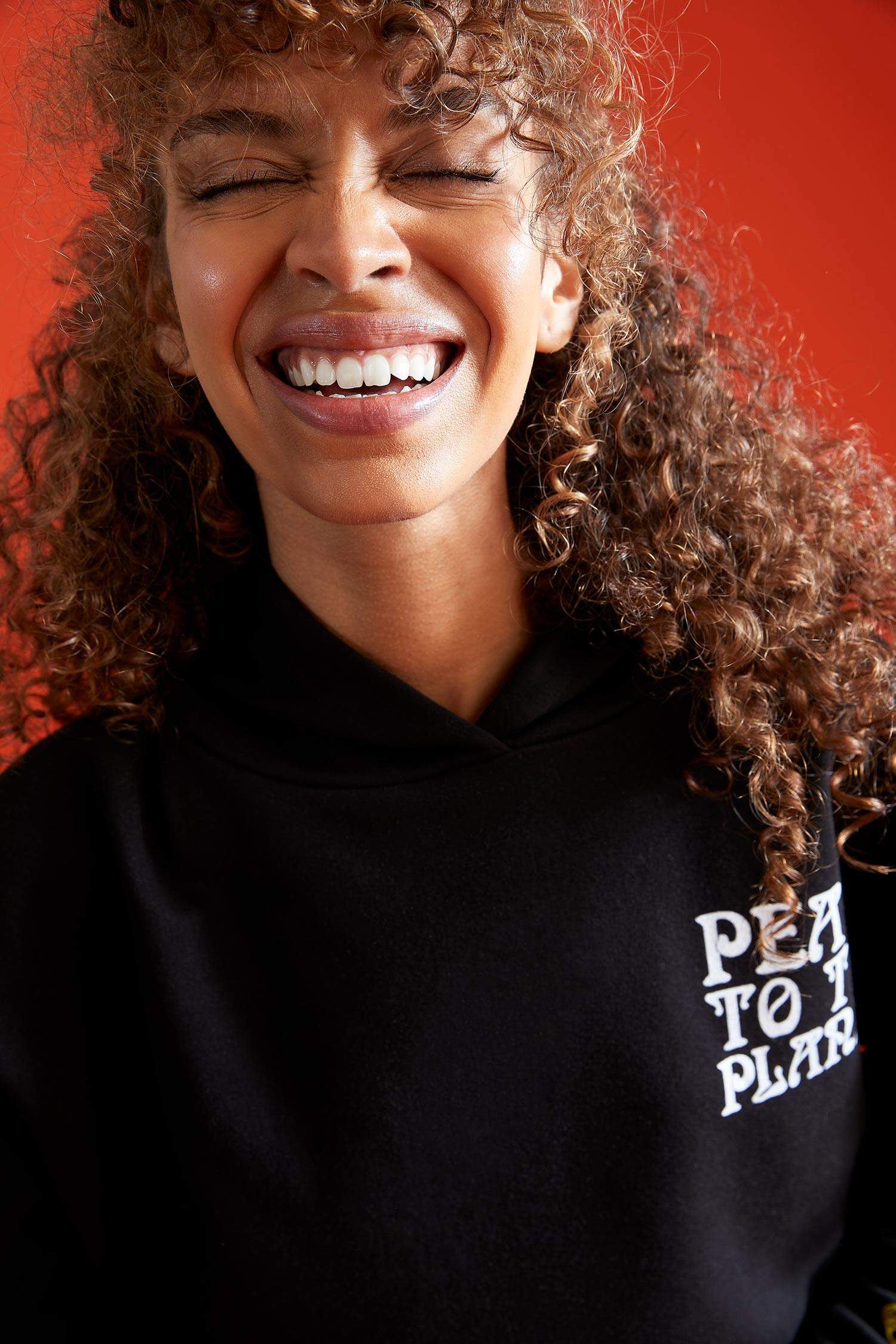 Slogan Desenli Oversize Kapüşonlu Uzun Kollu Sweatshirt