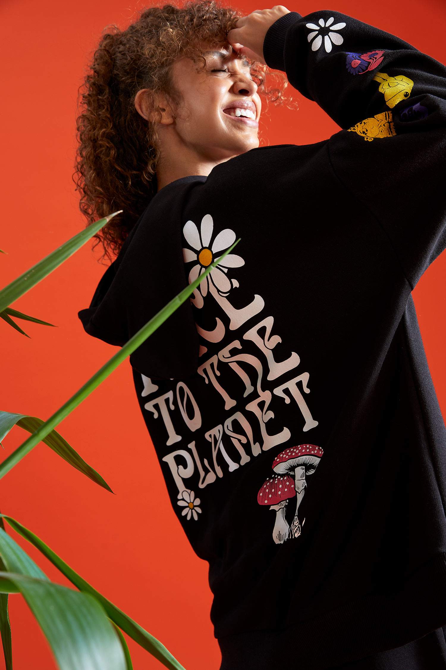 Slogan Desenli Oversize Kapüşonlu Uzun Kollu Sweatshirt