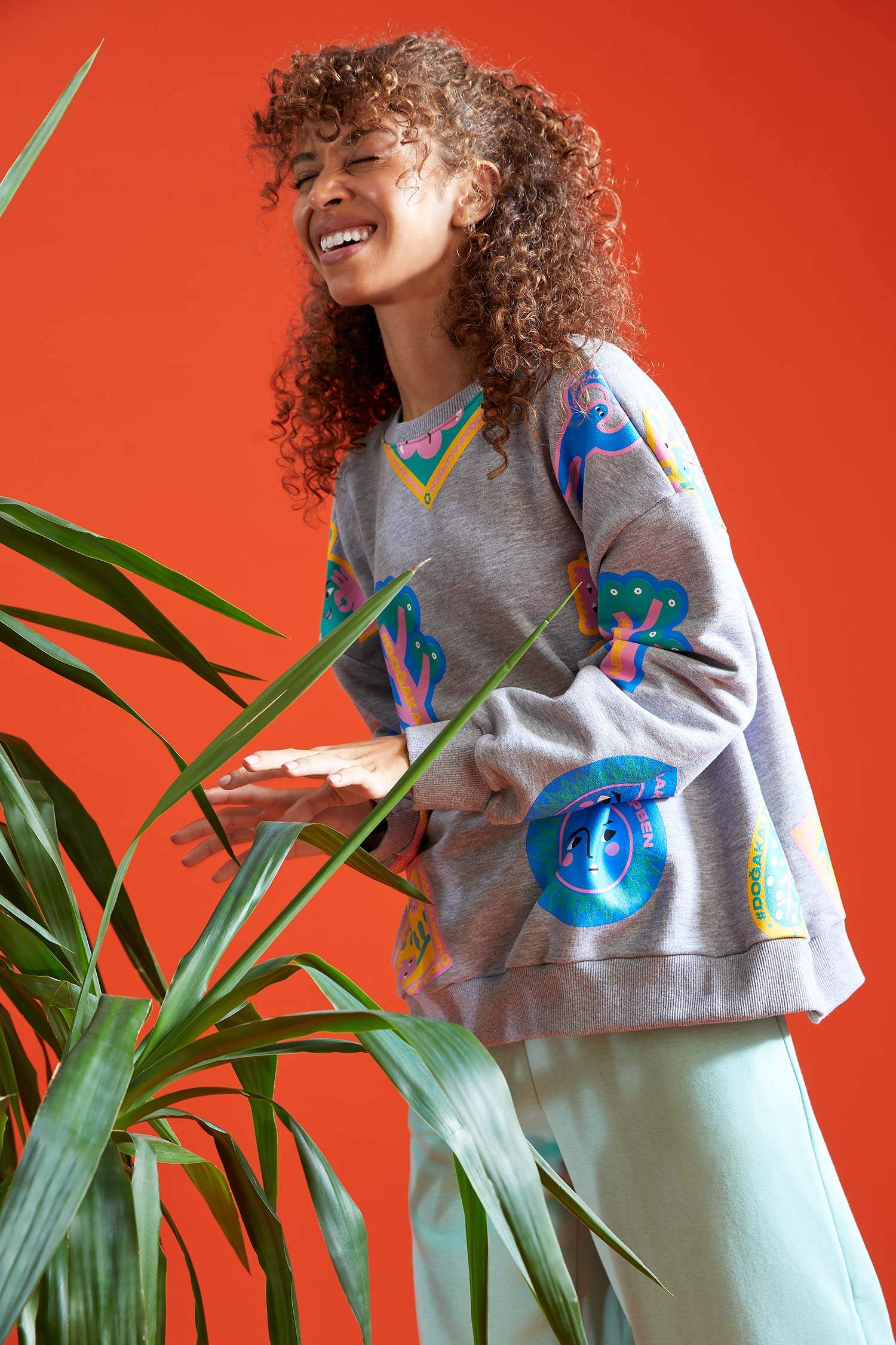 Doğa Temalı Oversize Fit Bisiklet Yaka Uzun Kollu Sweatshirt