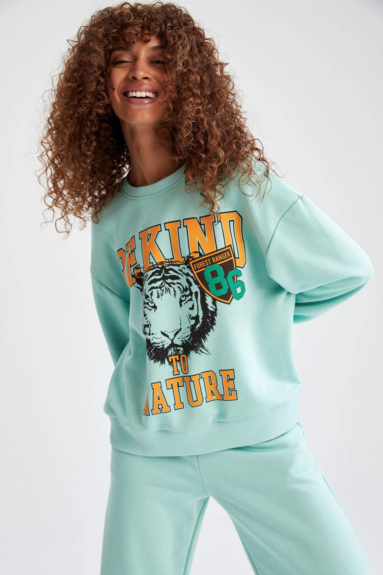 Hayvan Desenli Oversize Bisiklet Yaka Uzun Kollu Sweatshirt