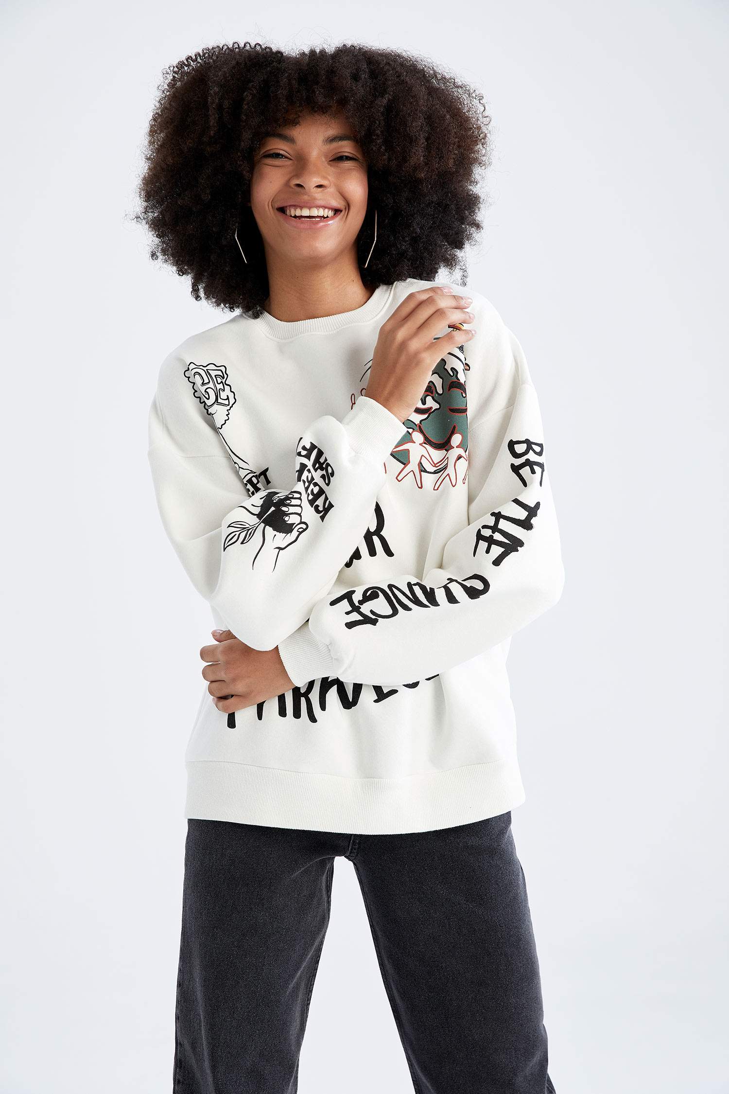 Slogan Desenli Oversize Bisiklet Yaka Uzun Kollu Sweatshirt