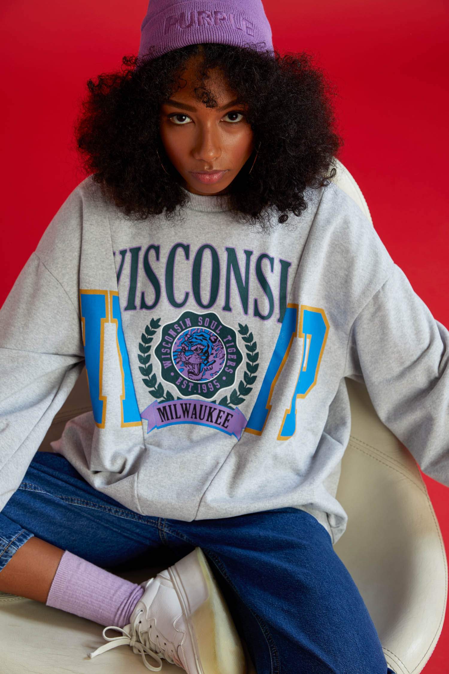 Oversize Fit Kolej Baskılı İçi Yumuşak Tüylü Bisiklet Yaka Sweatshirt.