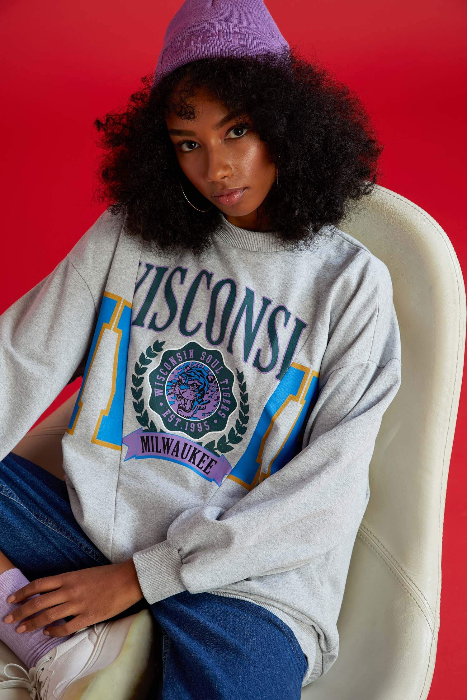 Oversize Fit Kolej Baskılı İçi Yumuşak Tüylü Bisiklet Yaka Sweatshirt.