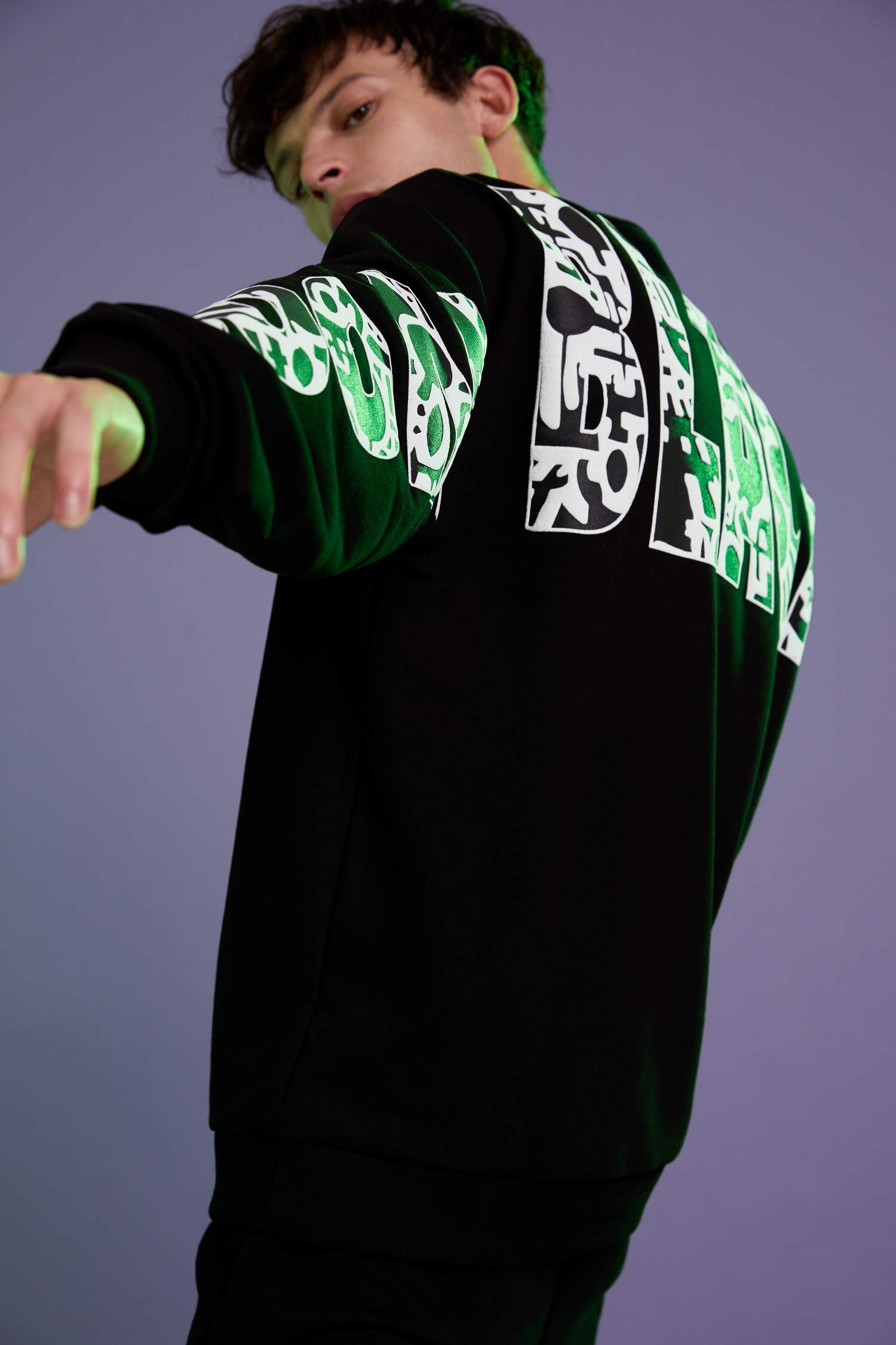 Coool Oversize Fit Bisiklet Yaka Sırt Baskılı Uzun Kollu Sweatshirt