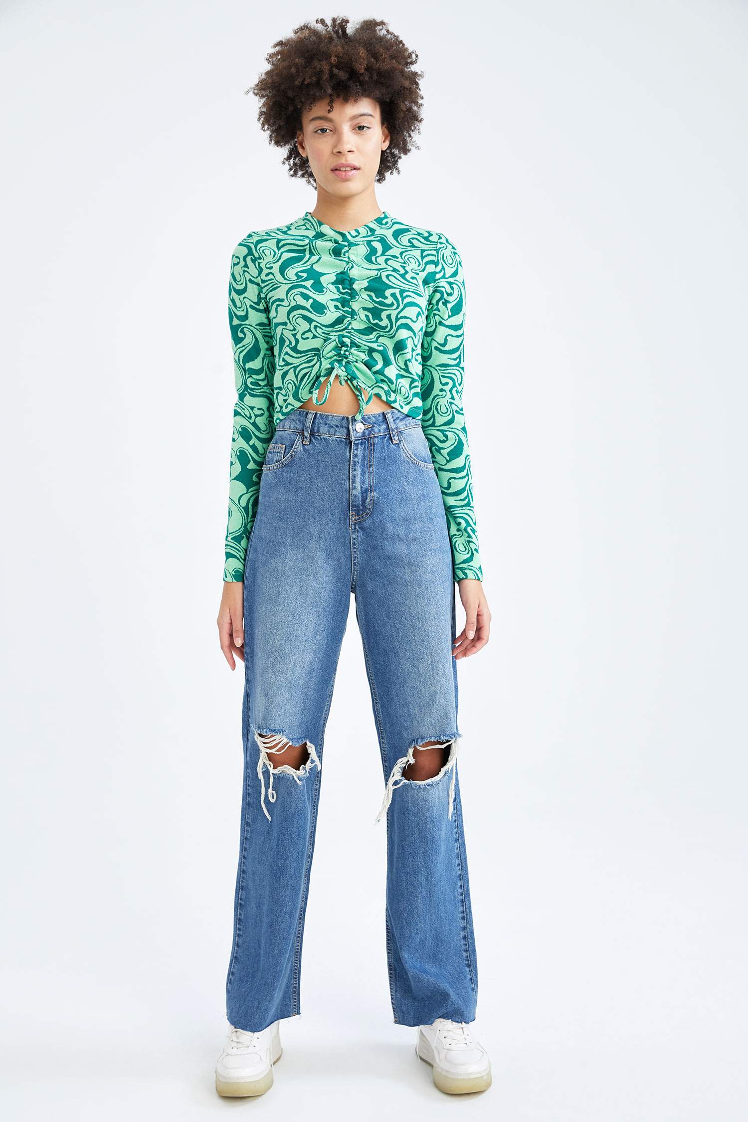 Coool Soyut Baskılı Yarım Balıkçı Yaka Slim Fit Beli Büzgülü Uzun Kollu Tişört