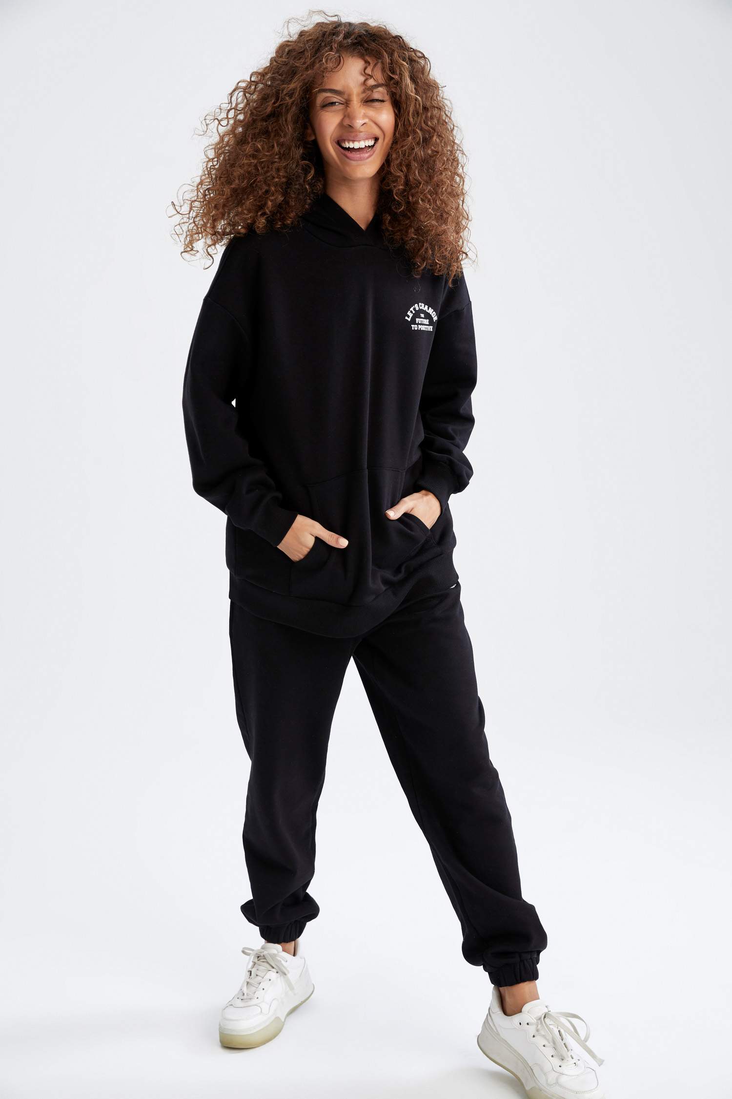 Defacto Fit Oversize Fit Slogan Baskılı Organik Pamuklu Cepli Kapüşonlu Sweatshirt
