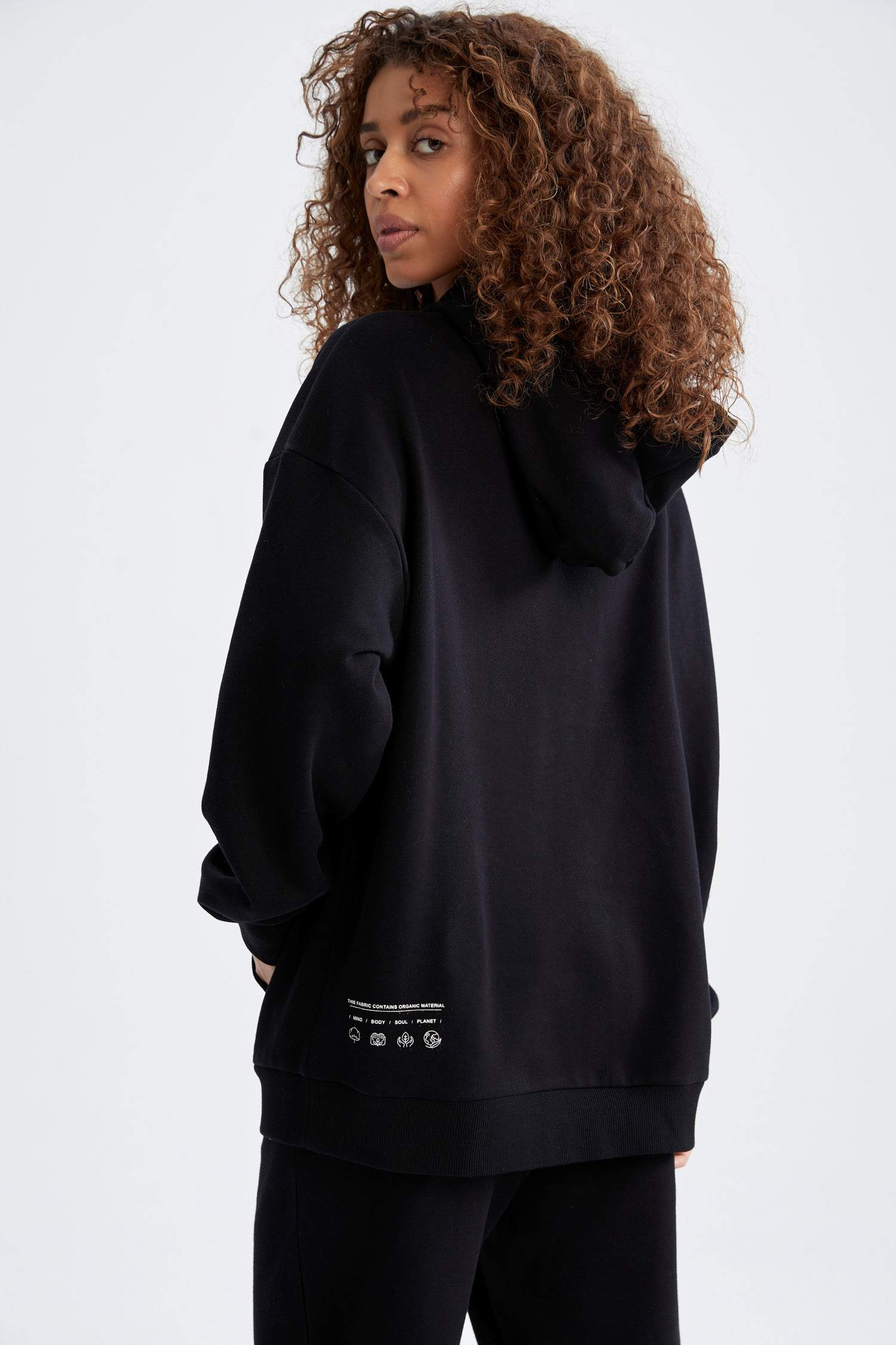 Defacto Fit Oversize Fit Slogan Baskılı Organik Pamuklu Cepli Kapüşonlu Sweatshirt