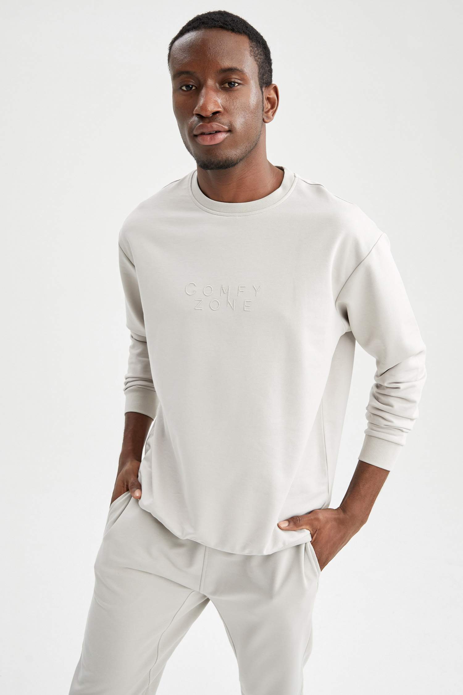 Oversize Fit Bisiklet Yaka Baskılı Uzun Kollu Sweatshirt