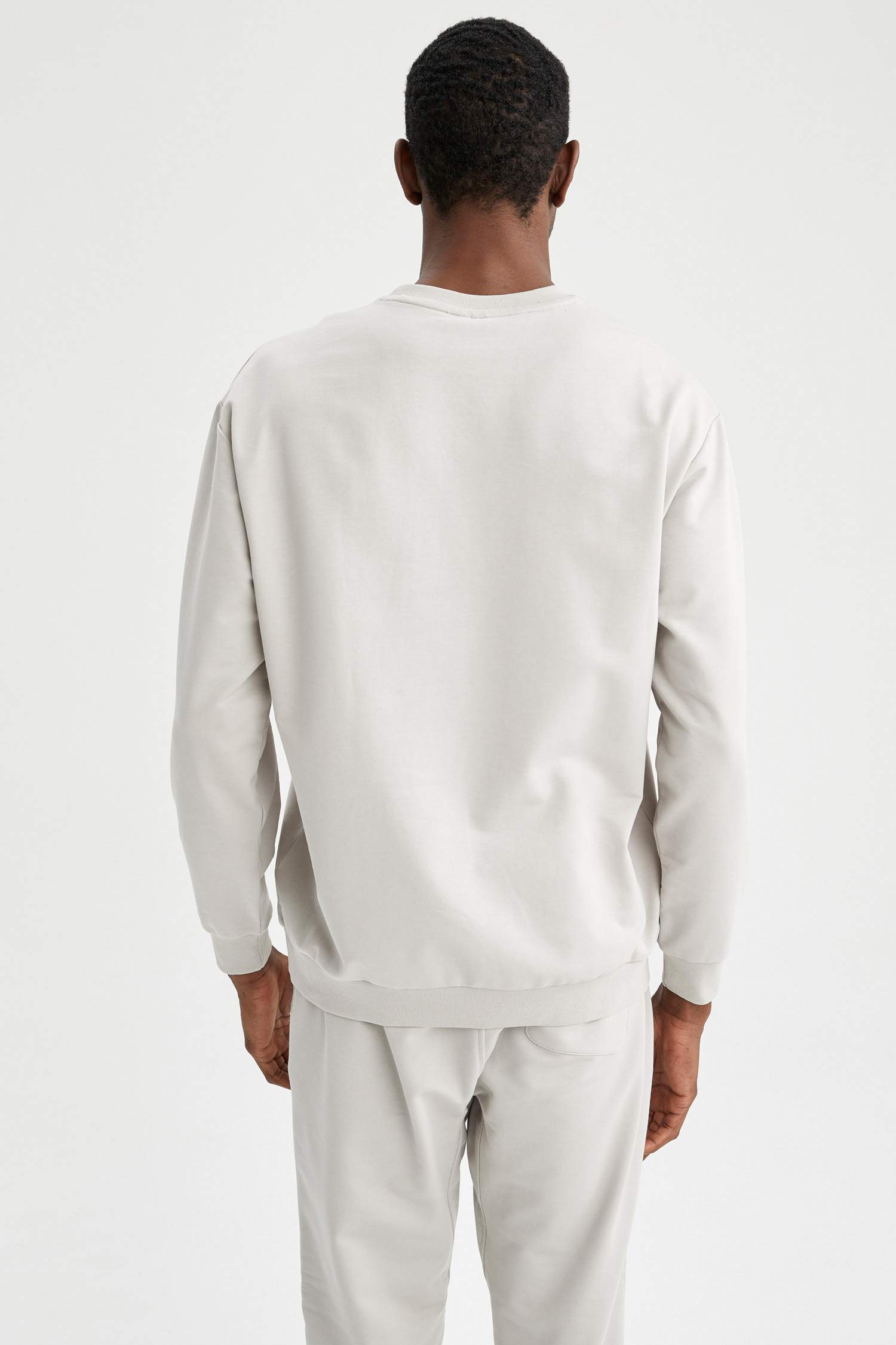Oversize Fit Bisiklet Yaka Baskılı Uzun Kollu Sweatshirt