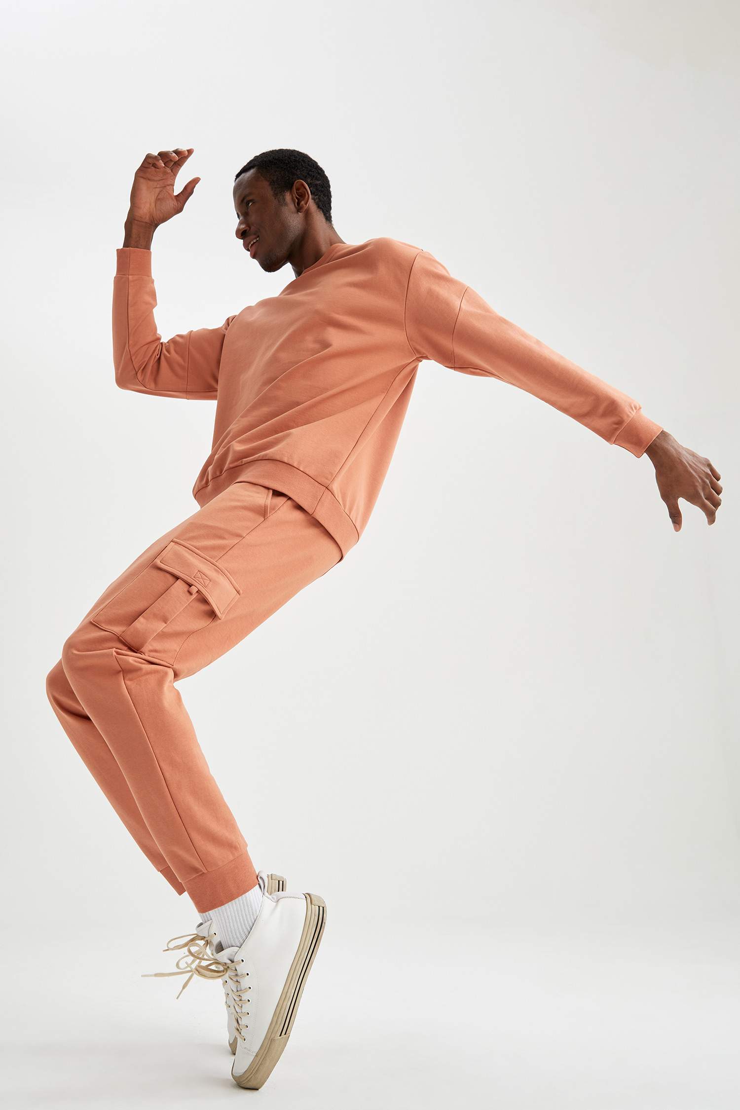 Regular Fit Kargo Cepli Jogger Eşofman Altı