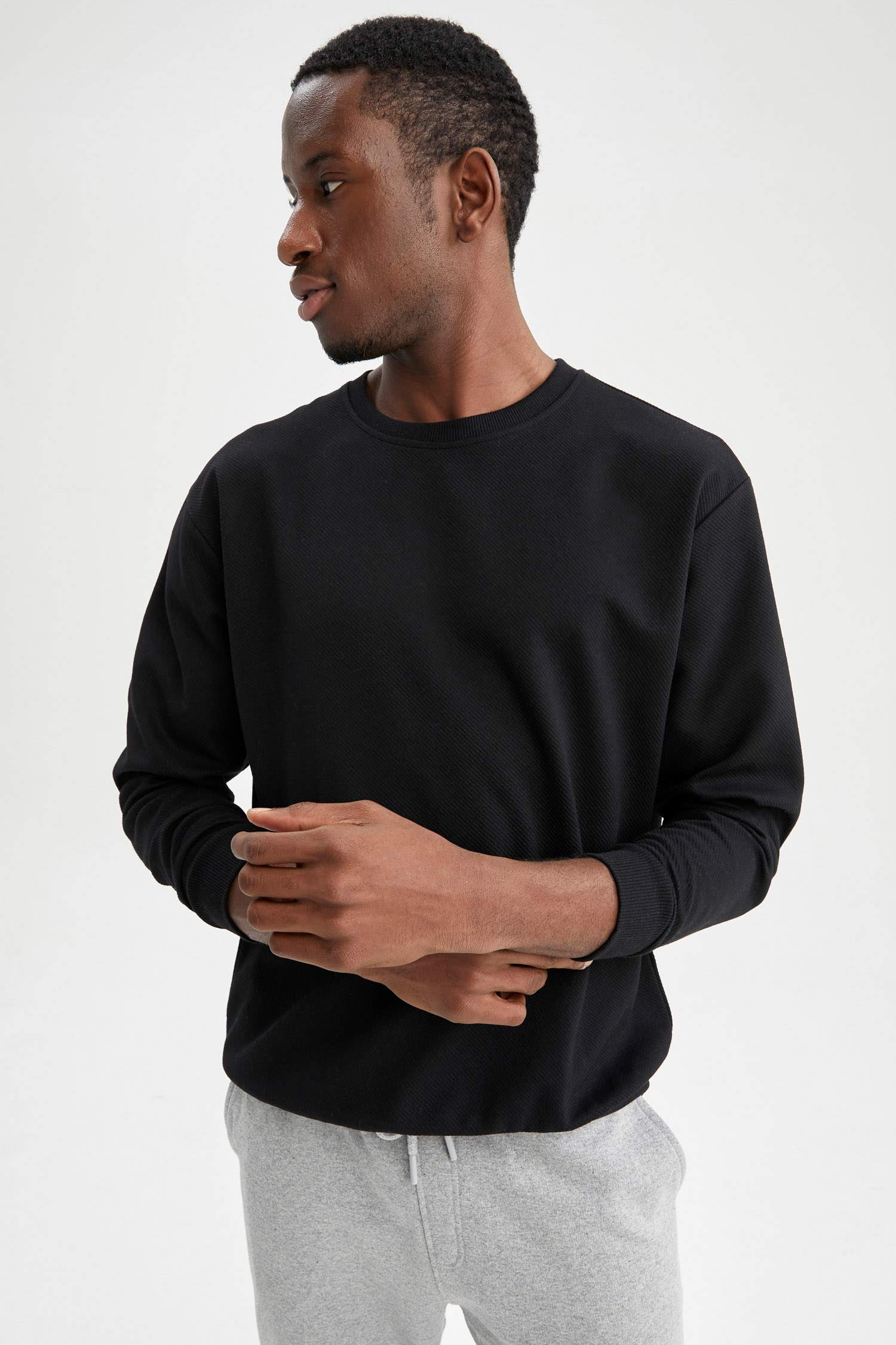 Oversize Fit Bisiklet Yaka Basic Sweatshirt