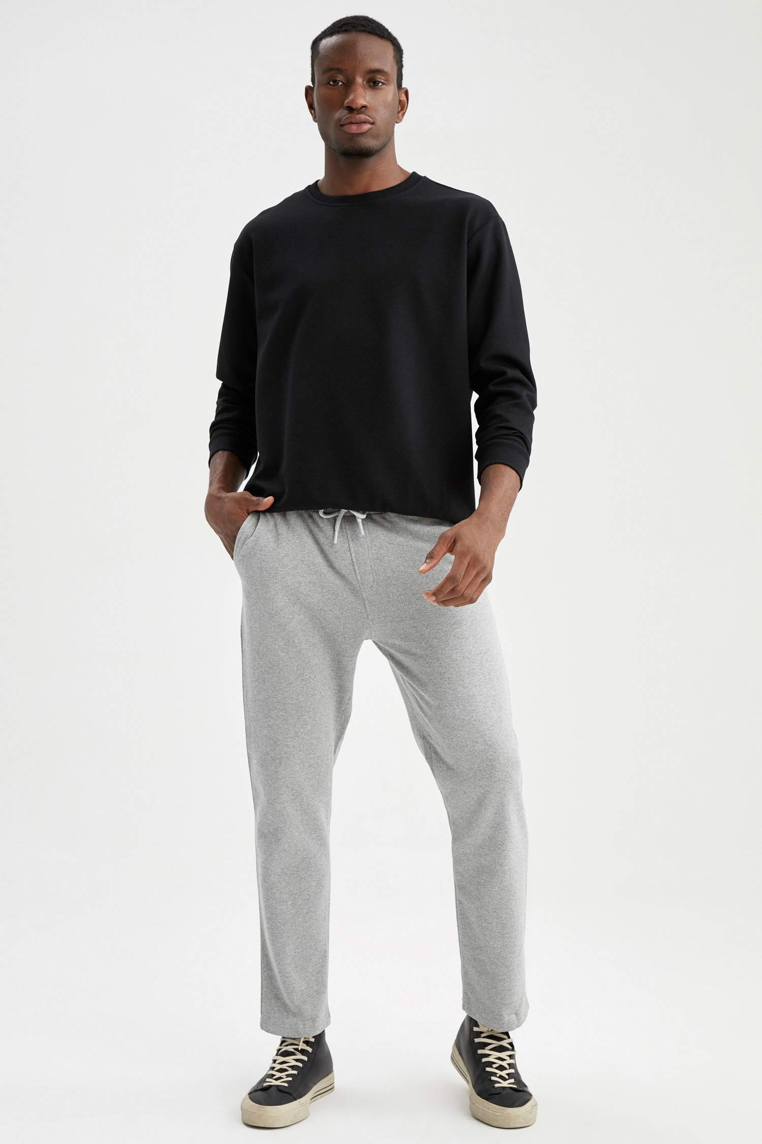 Oversize Fit Bisiklet Yaka Basic Sweatshirt