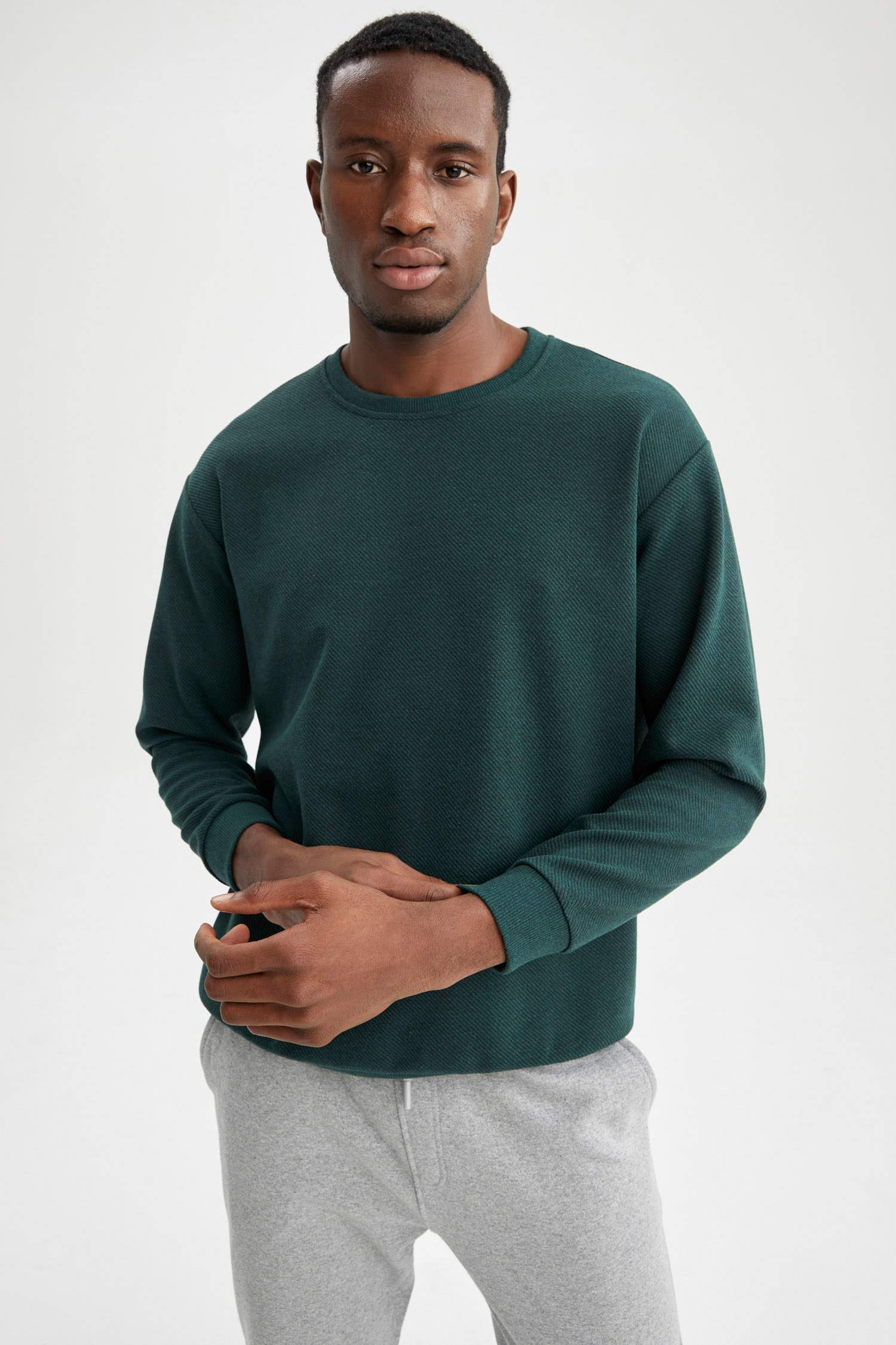 Oversize Fit Bisiklet Yaka Basic Sweatshirt