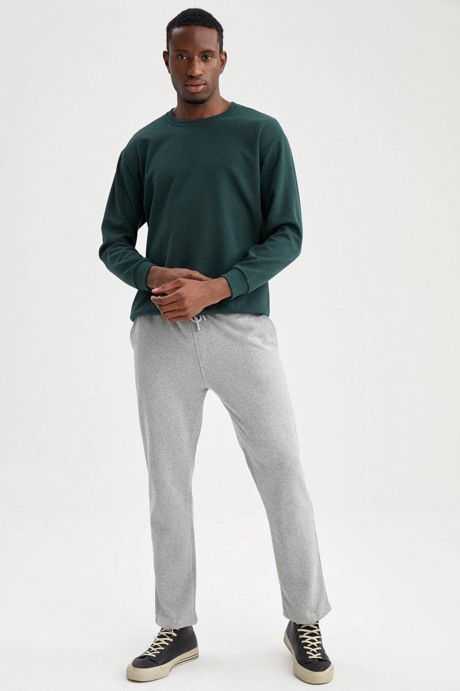Oversize Fit Bisiklet Yaka Basic Sweatshirt
