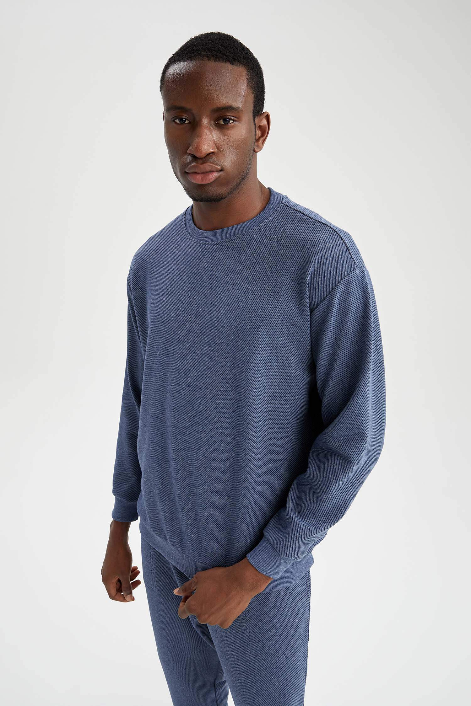 Oversize Fit Bisiklet Yaka Basic Sweatshirt