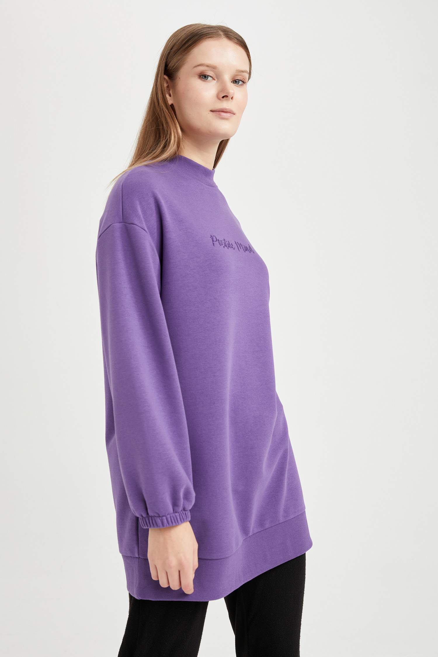 Oversize Fit Yarım Balıkçı Yaka Baskılı Sweatshirt Tunik