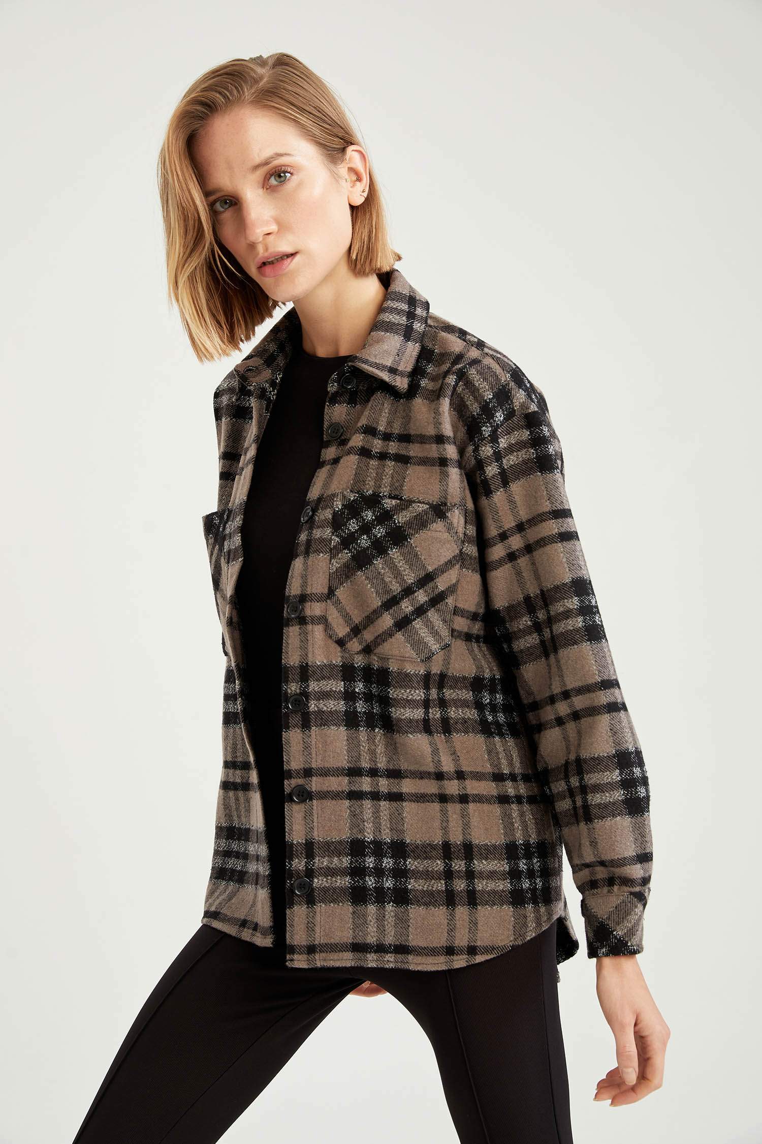 Retro Ekoseli Oversize Fit Cep Detaylı Flanel Oduncu Gömlek