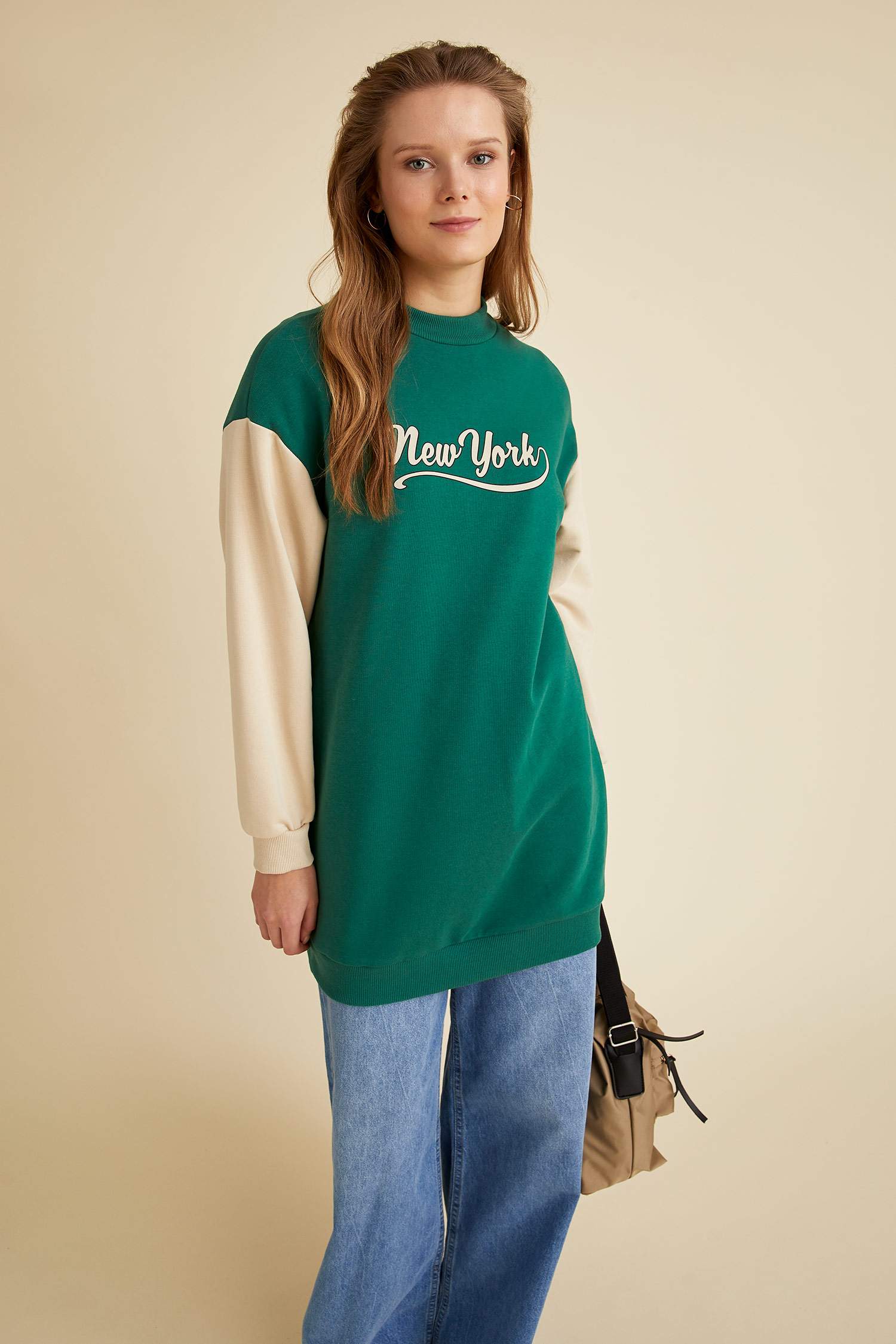 Oversize Fit Baskılı Yarım Balıkçı Yaka Renk Bloklu Kalın Sweatshirt Kumaşı Sweatshirt Tunik