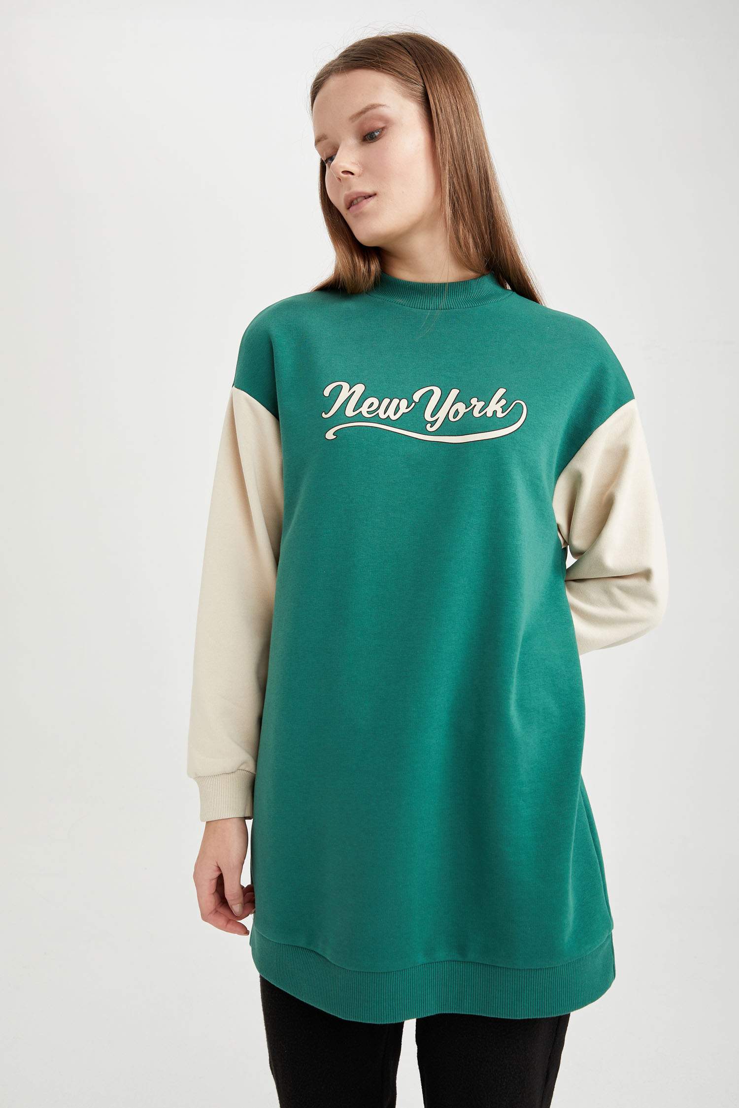 Oversize Fit Baskılı Yarım Balıkçı Yaka Renk Bloklu Kalın Sweatshirt Kumaşı Sweatshirt Tunik