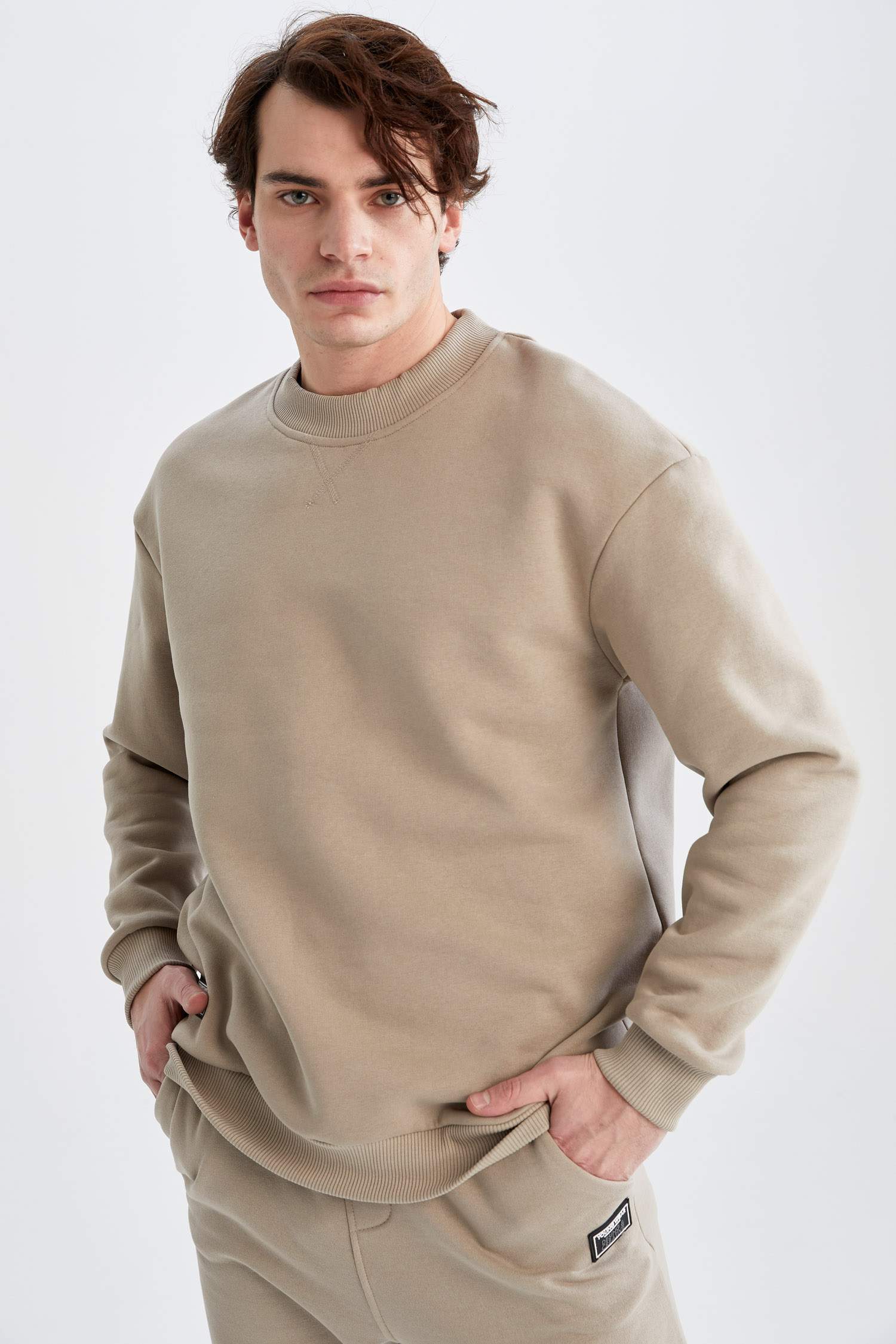 Boxy Fit Bisiklet Yaka Basic Sweatshirt