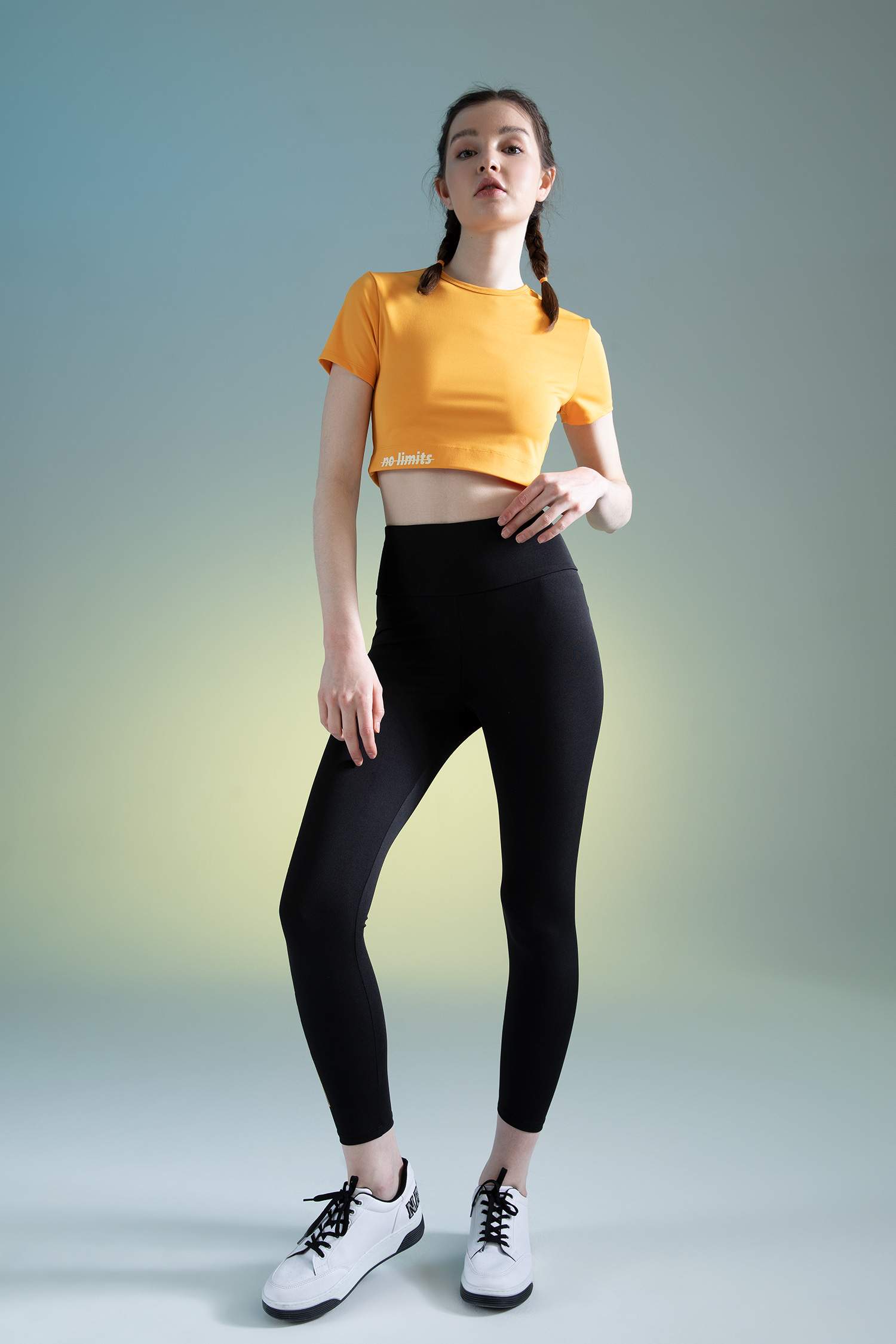 Defacto Fit Crop Bisiklet Yaka Baskılı Kısa Kollu Tişört