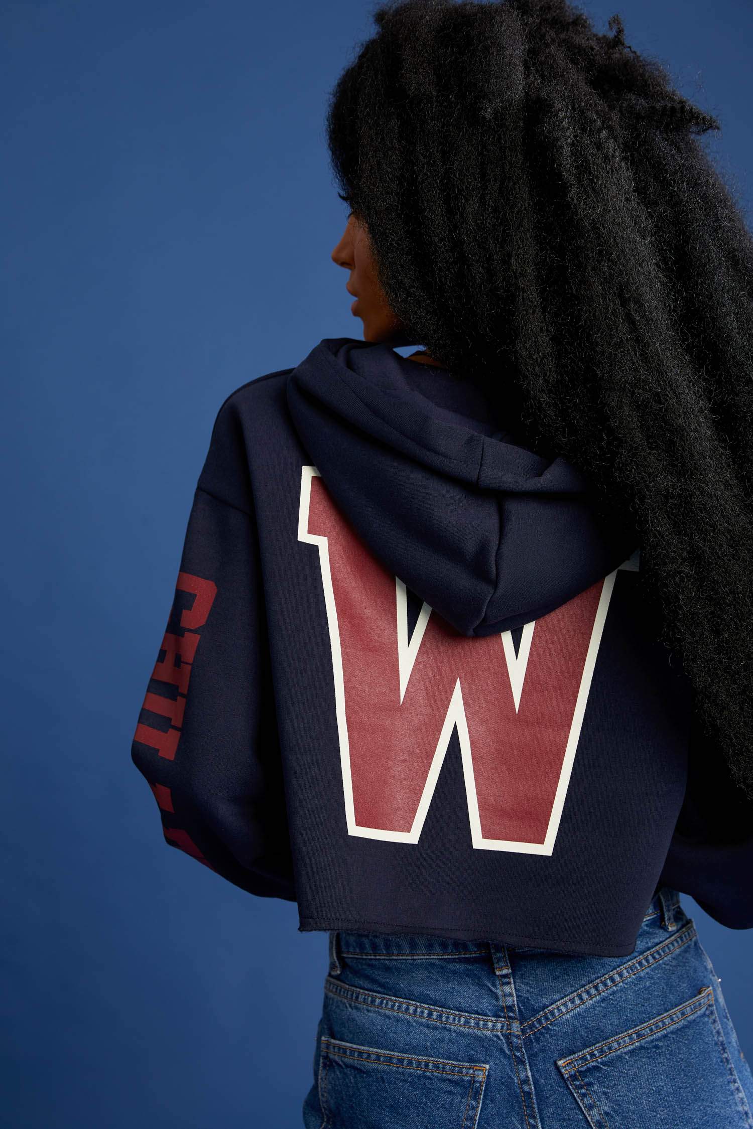 Kolej Baskılı Kapüşonlu Oversize Fit Crop Sweatshirt