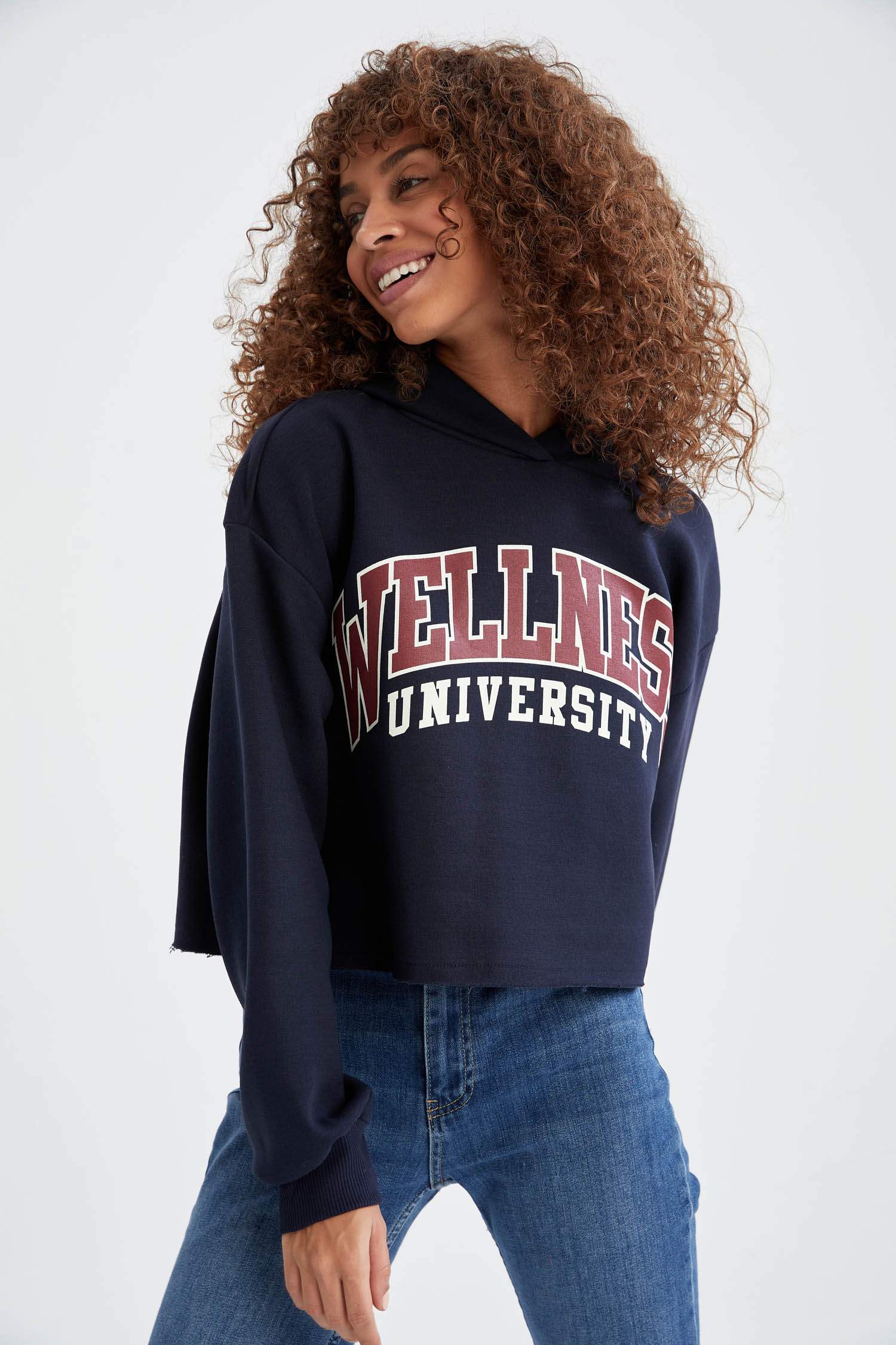 Kolej Baskılı Kapüşonlu Oversize Fit Crop Sweatshirt