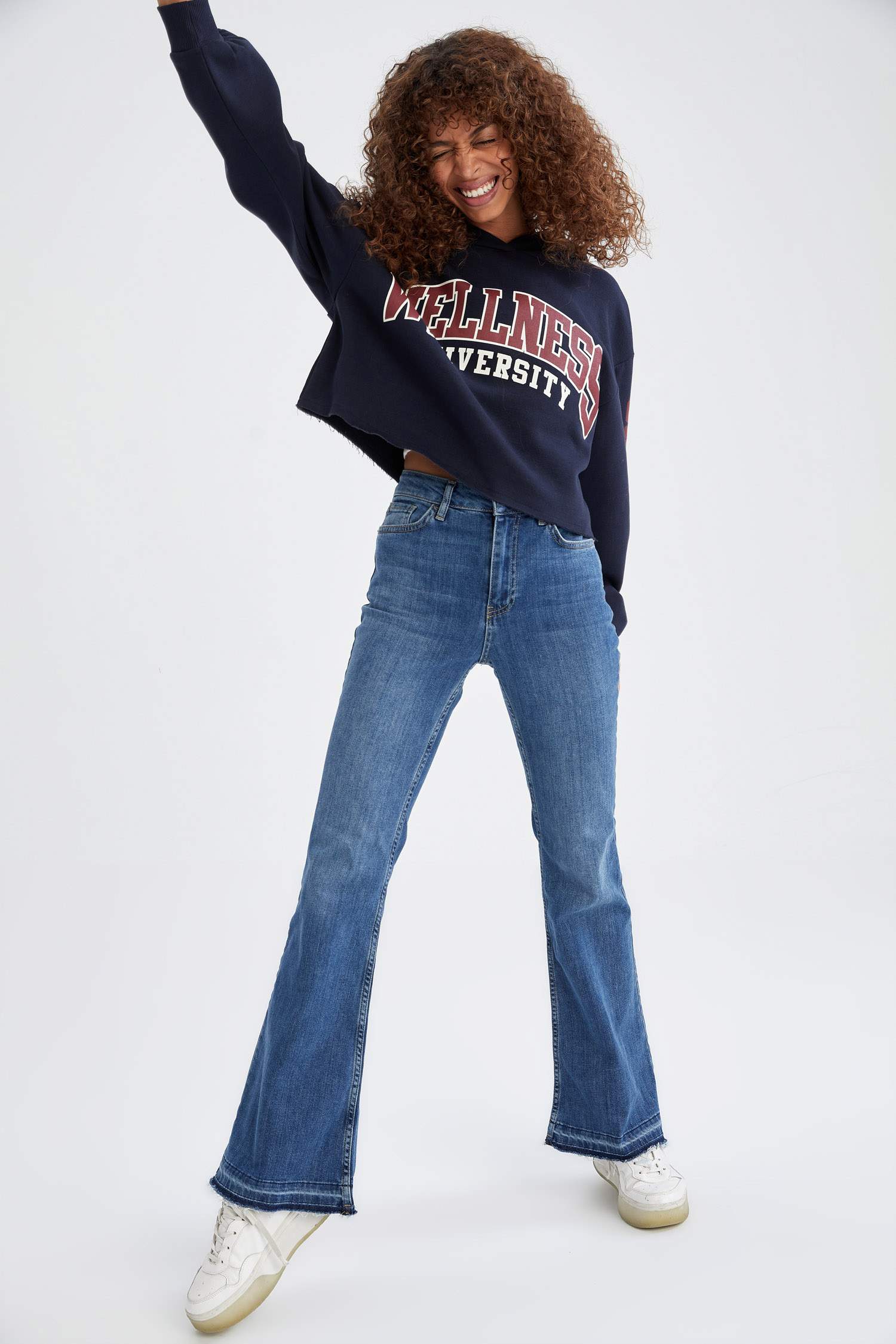 Kolej Baskılı Kapüşonlu Oversize Fit Crop Sweatshirt