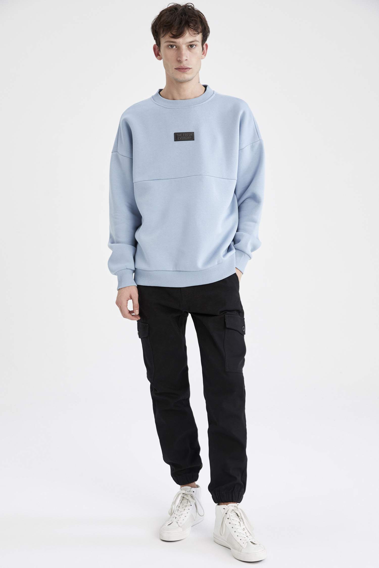 Oversize Fit Bisiklet Yaka Sırt Baskılı Uzun Kollu İçi Yumuşak Tüylü Sweatshirt