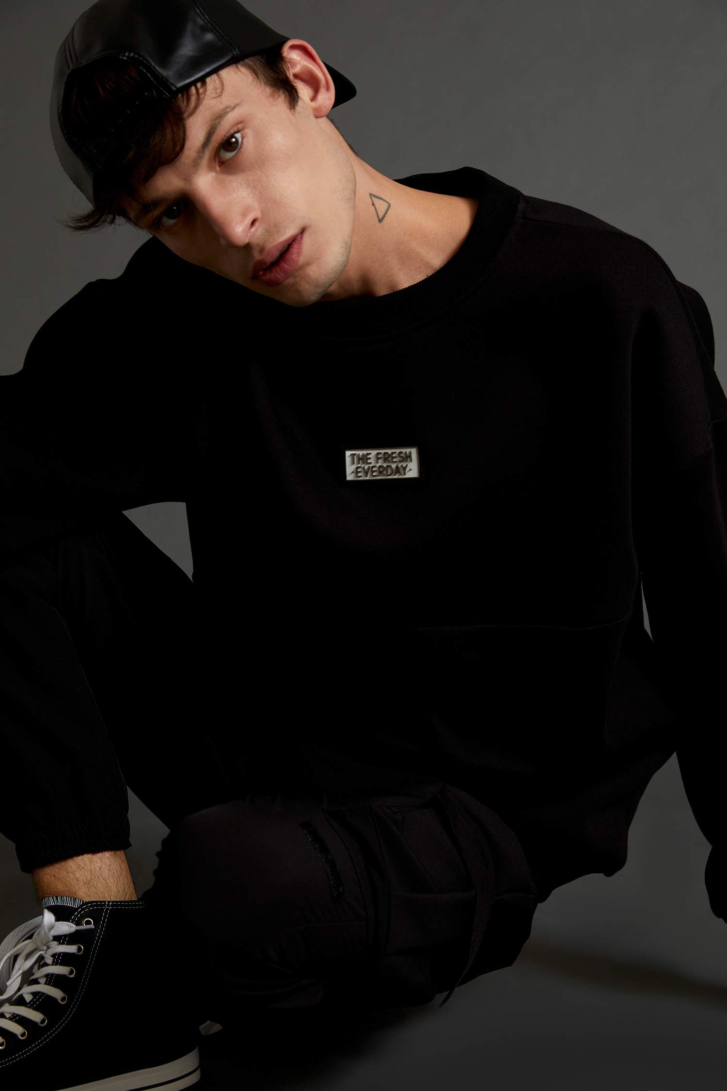 Oversize Fit Bisiklet Yaka Sırt Baskılı Uzun Kollu İçi Yumuşak Tüylü Sweatshirt