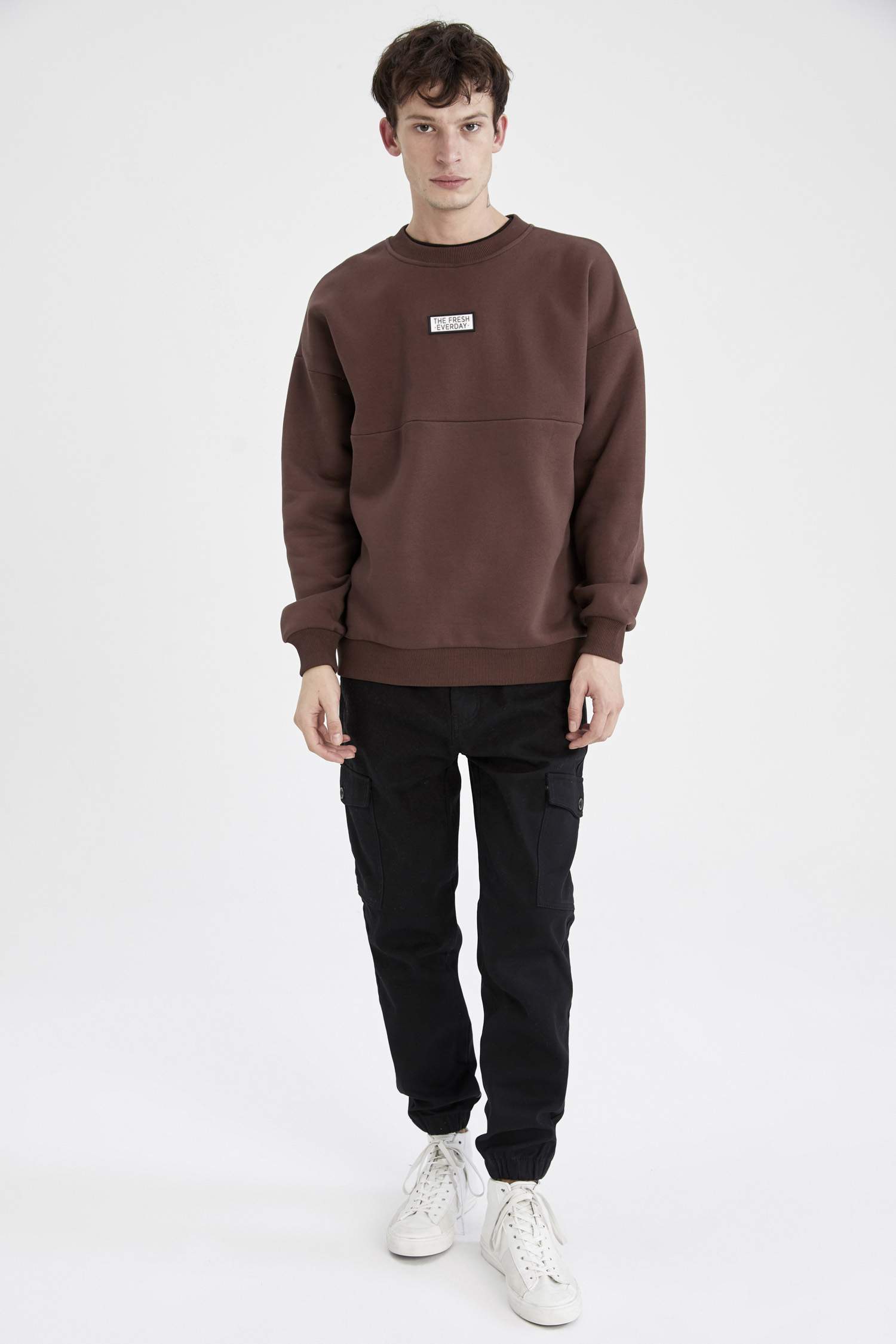 Oversize Fit Bisiklet Yaka Sırt Baskılı Uzun Kollu İçi Yumuşak Tüylü Sweatshirt