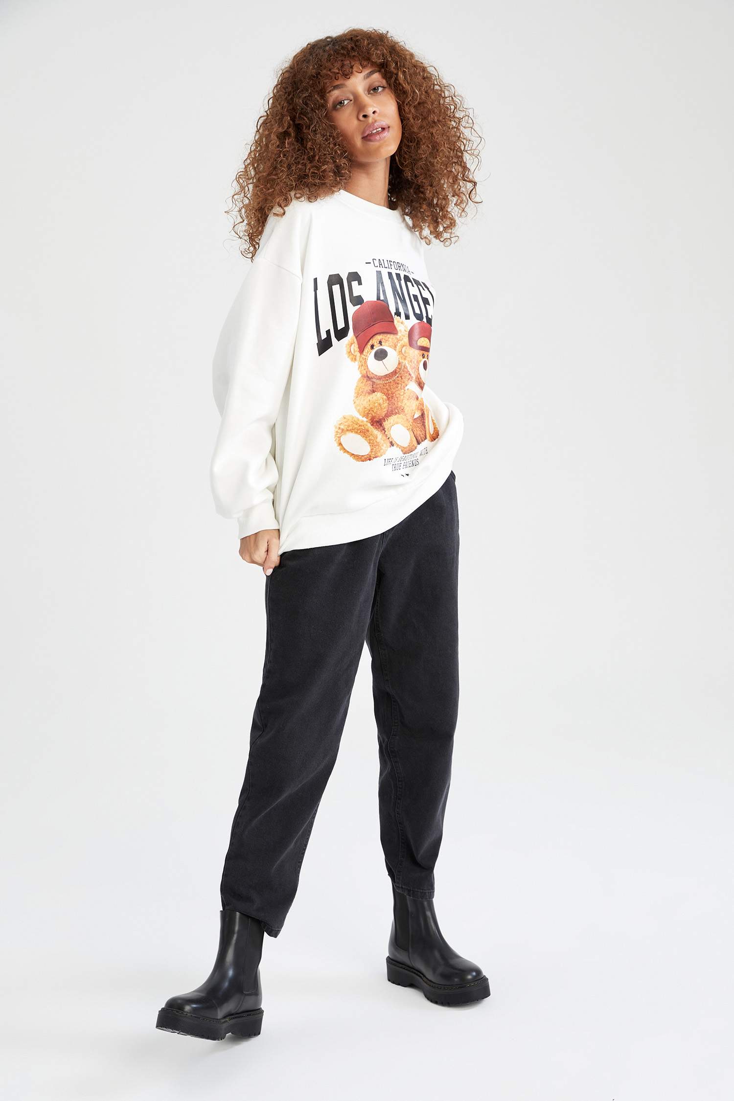 Ayıcık Baskılı Oversize Fit Bisiklet Yaka Uzun Kollu Sweatshirt