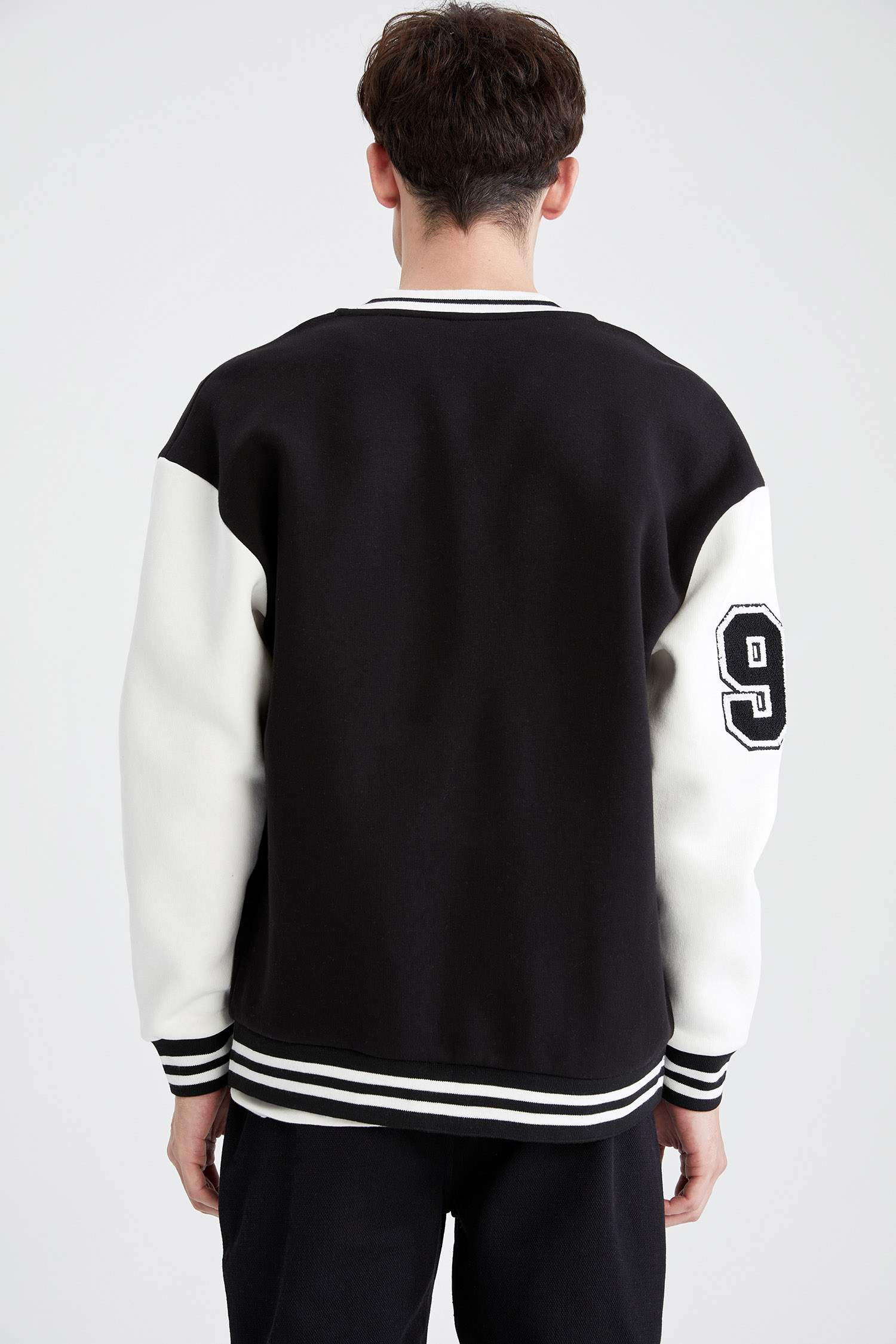 Oversize Fit Kolej Yaka Bomber Uzun Kollu İçi Yumuşak Tüylü Hırka