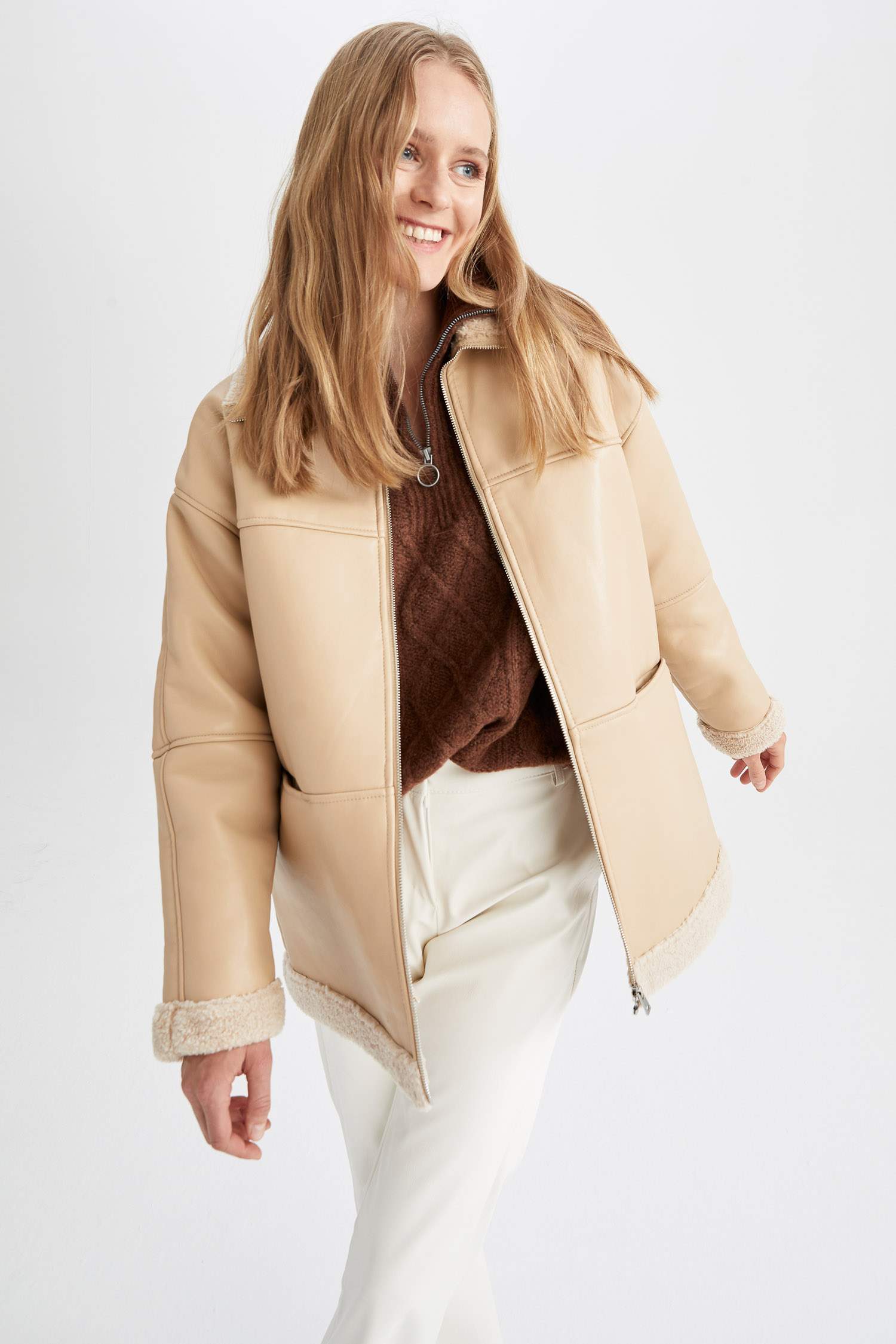 Defacto Oversize Fit Suni Deri Mont. 3 Defacto Oversize Fit Suni Deri Mont. 3