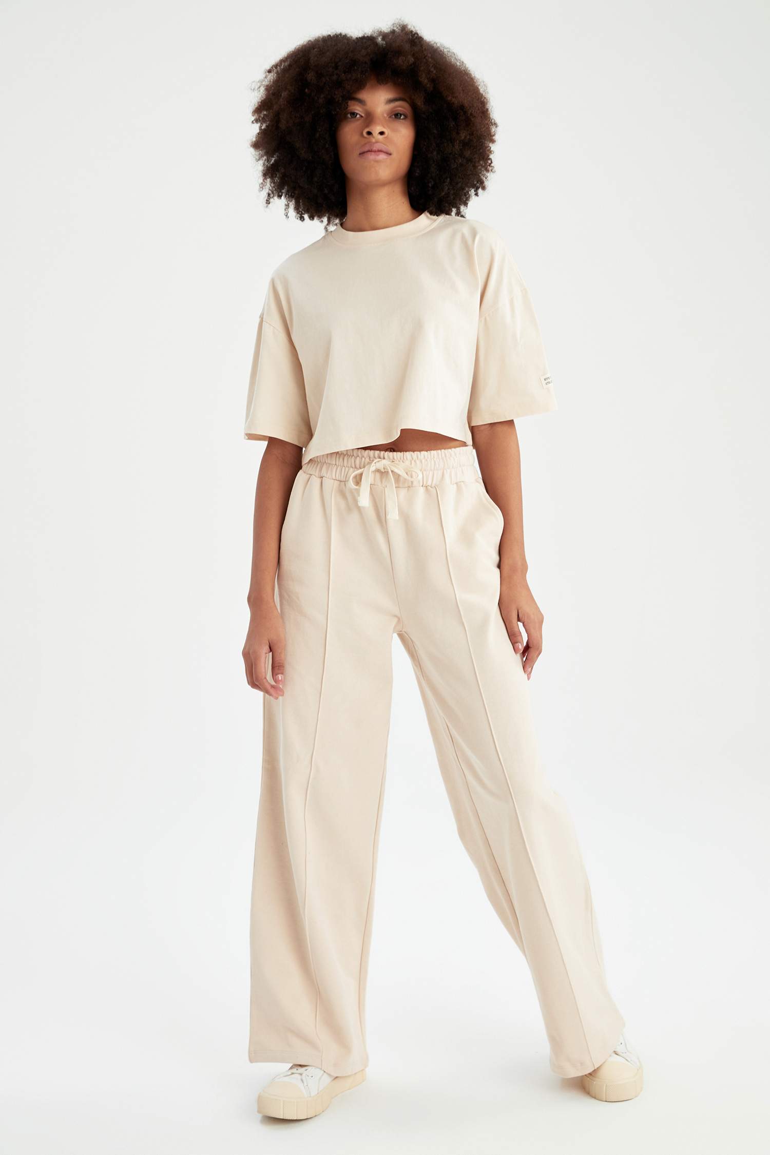 Defacto Fit Oversize Fit Bisiklet Yaka Crop Organik Pamuk Spor Tişört