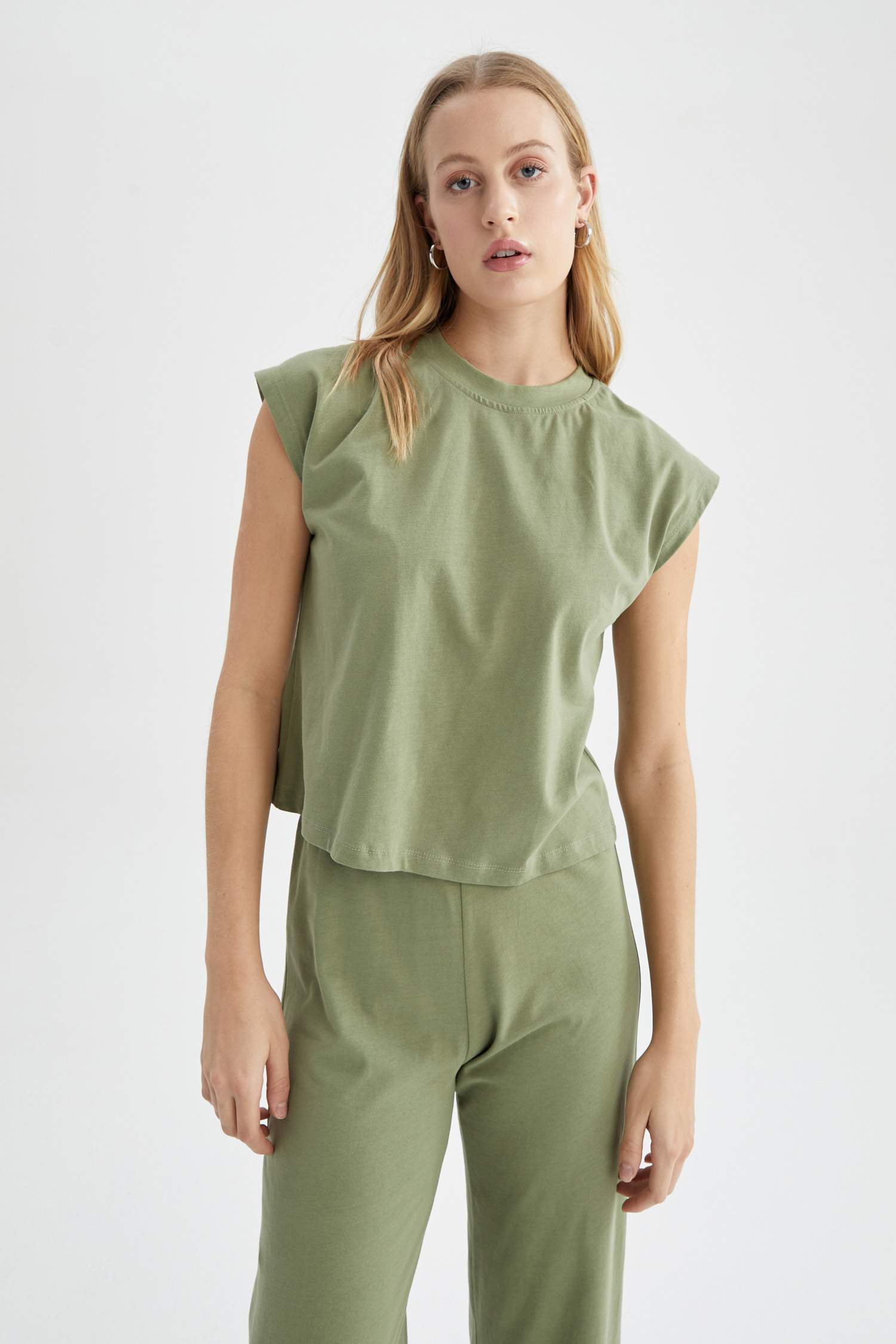 Regular Fit Bisiklet Yaka Basic Yarasa Kollu Tişört