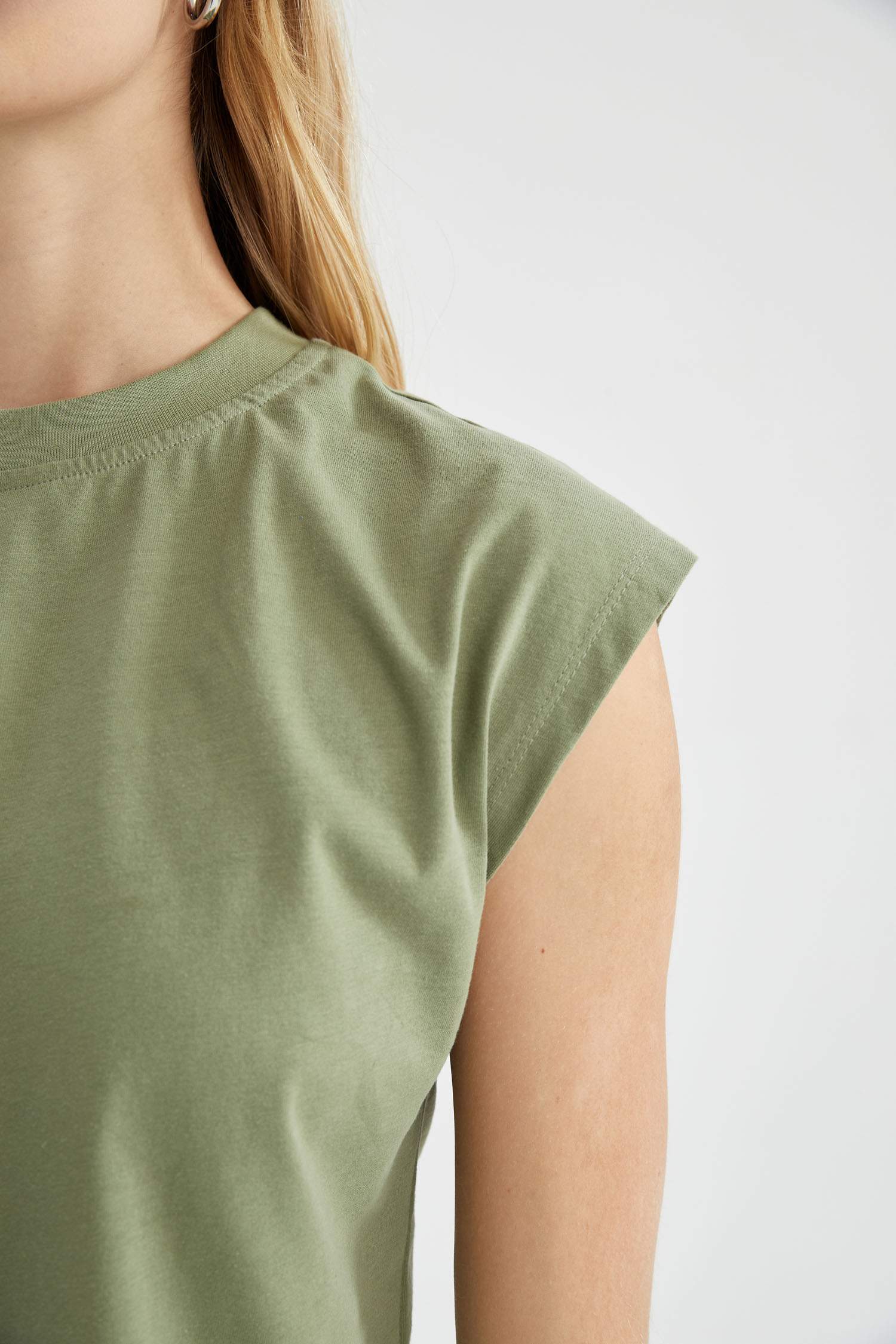Regular Fit Bisiklet Yaka Basic Yarasa Kollu Tişört