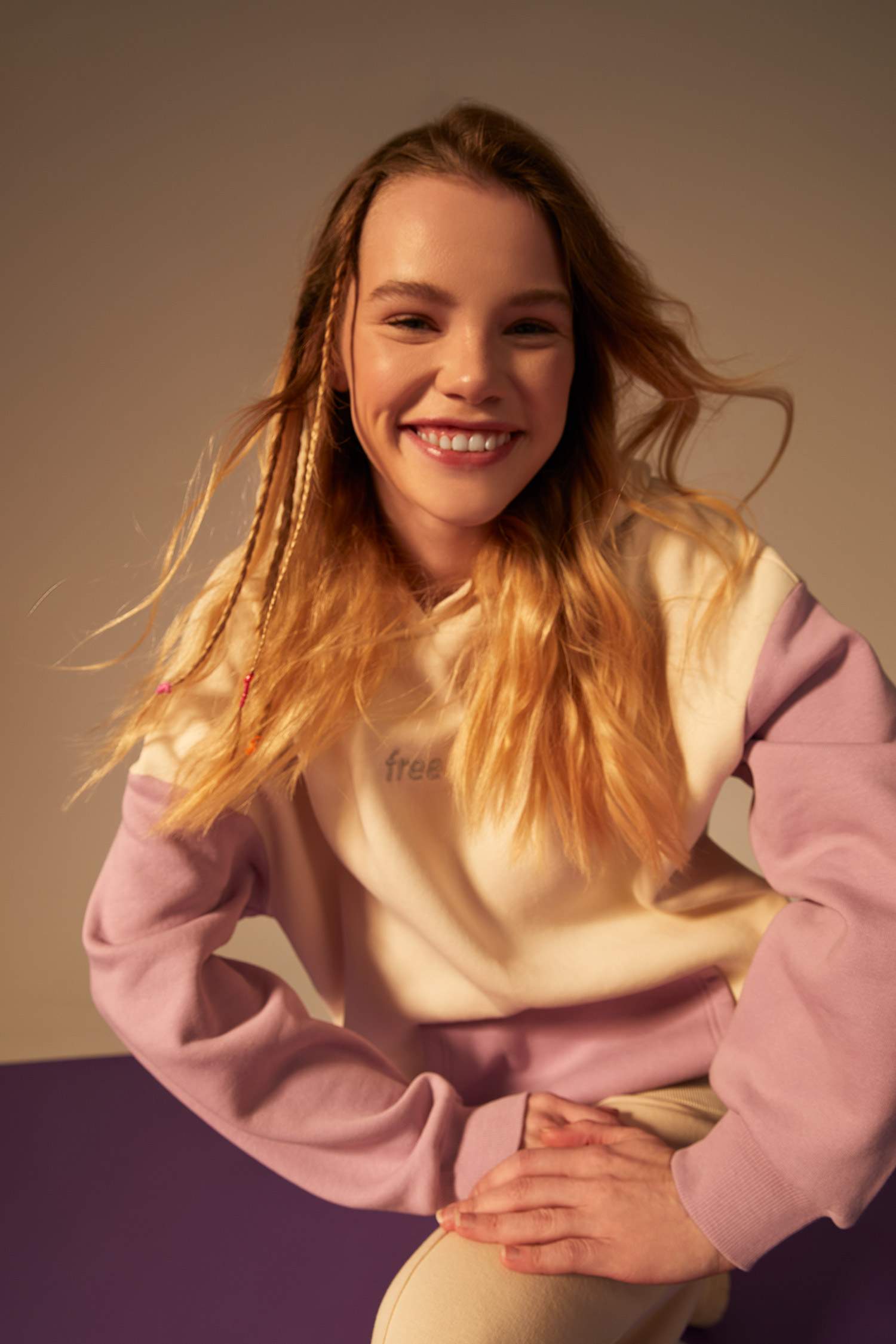Oversize Fit Kapüşonlu Kanguru Cepli Baskılı Renk Bloklu Sweatshirt