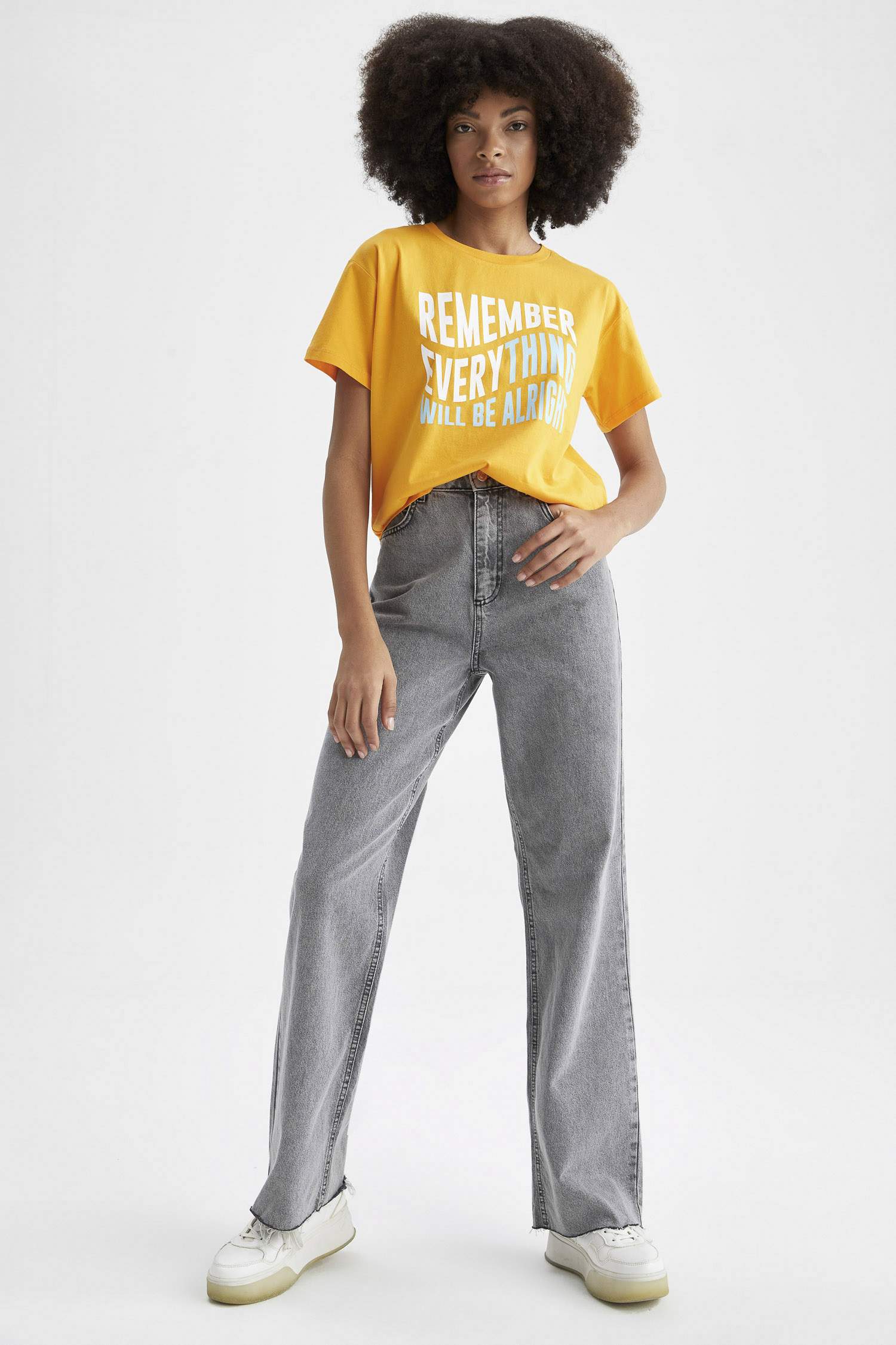 Regular Fit Bisiklet Yaka Slogan Baskılı Kısa Kollu Tişört