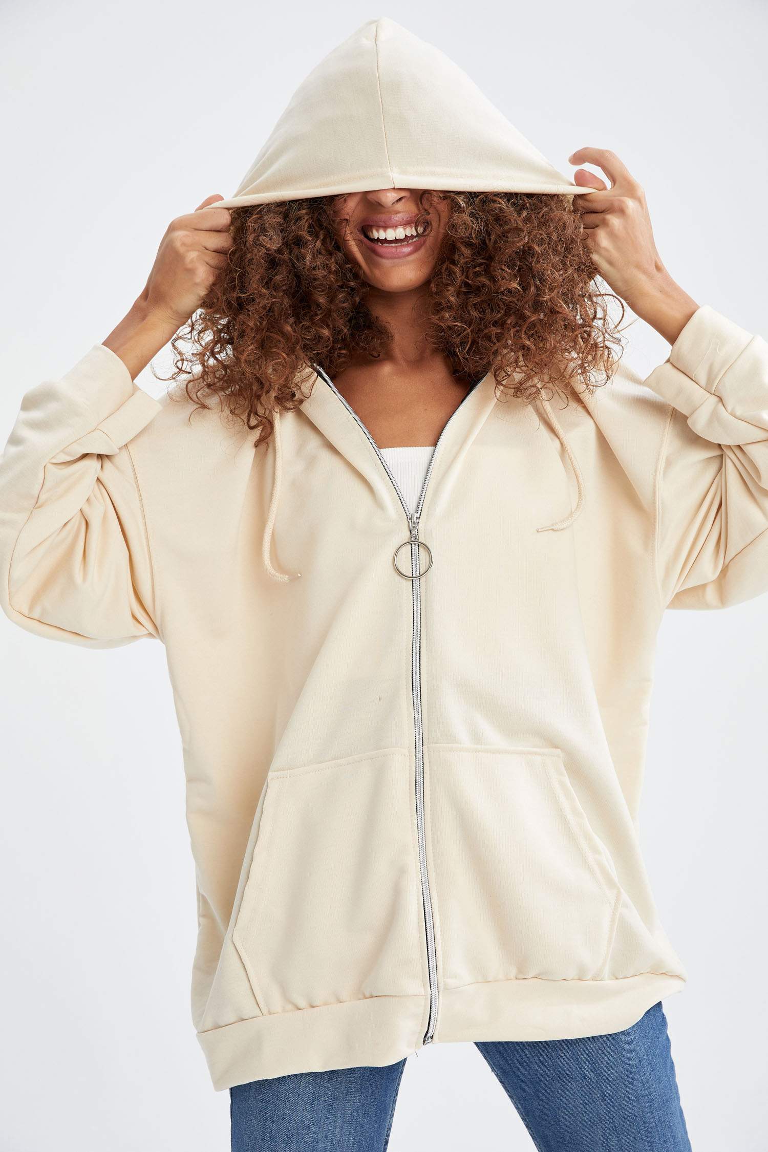 Kapüşonlu Oversize Fit Cep Detaylı Fermuarlı Sweat Hırka