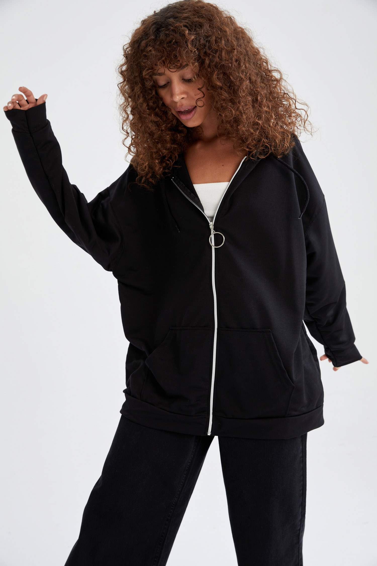 Kapüşonlu Oversize Fit Cep Detaylı Fermuarlı Sweat Hırka