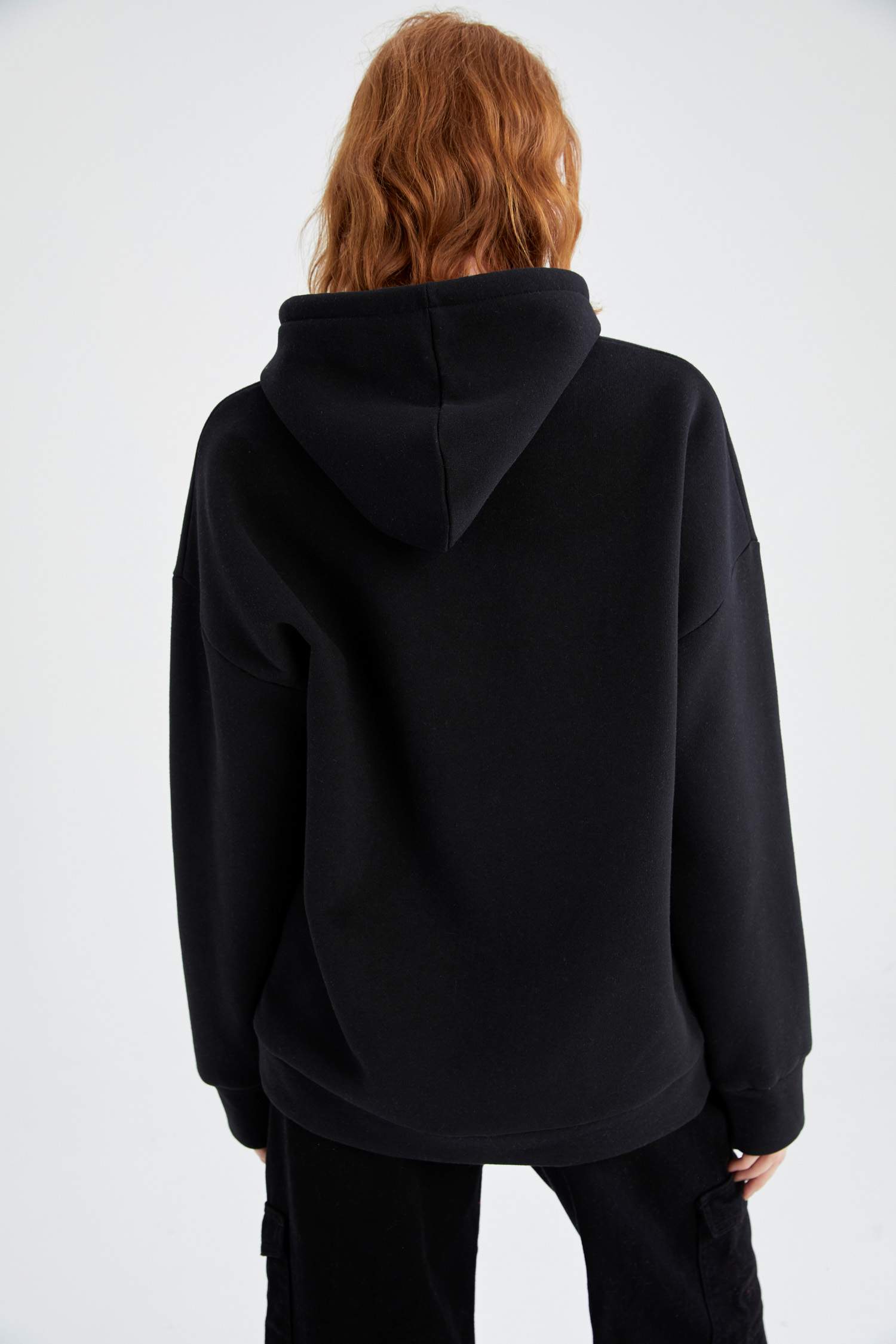 Oversize Fit Kapüşonlu Kanguru Cepli Sweatshirt