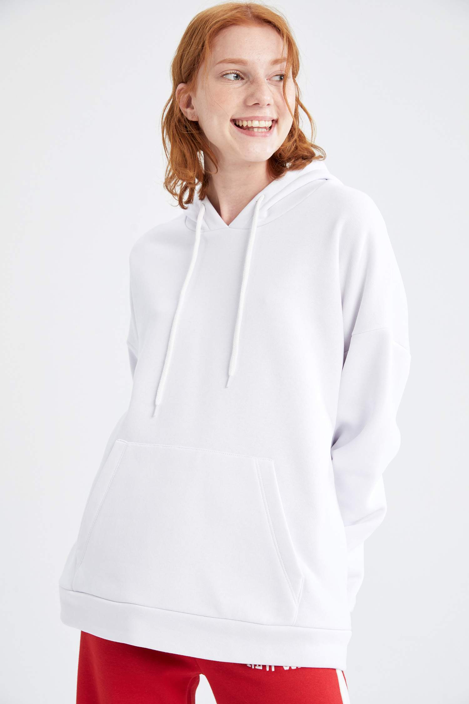 Oversize Fit Kapüşonlu Kanguru Cepli Sweatshirt