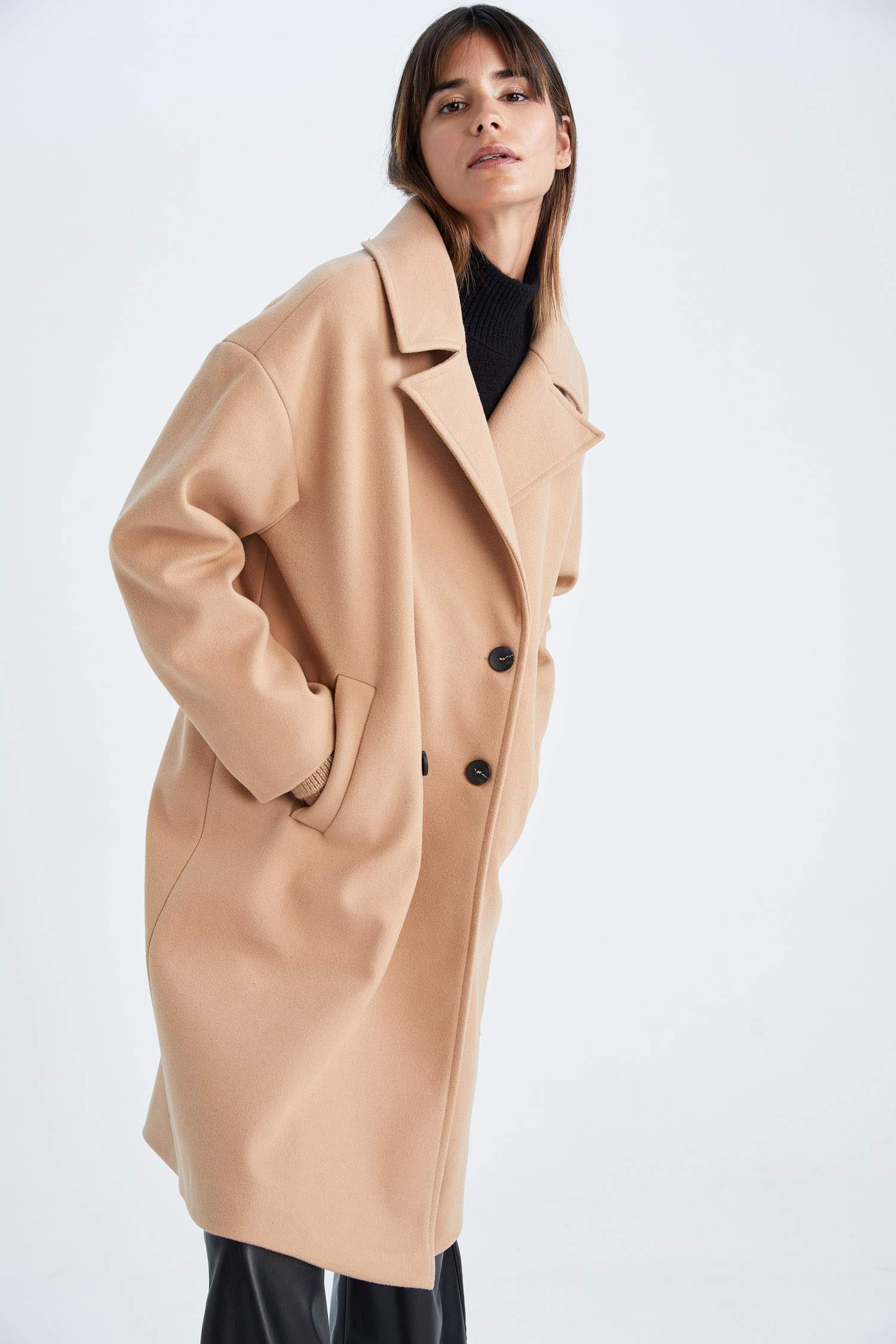 Defacto Oversize Fit Kaşe Mont. 2 Defacto Oversize Fit Kaşe Mont. 2