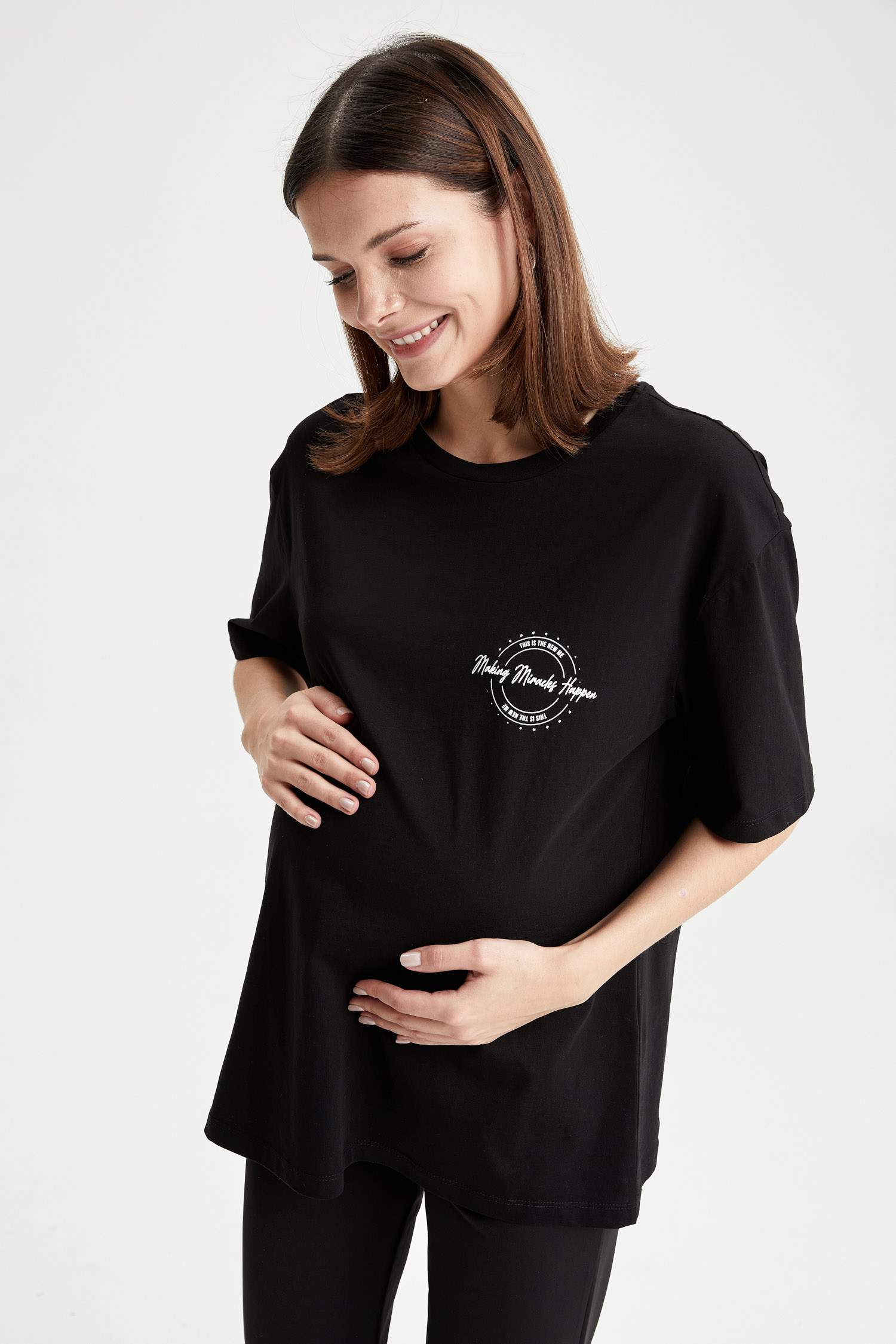 Hamile Oversize Fit Bisiklet Yaka Kısa Kollu Tişört