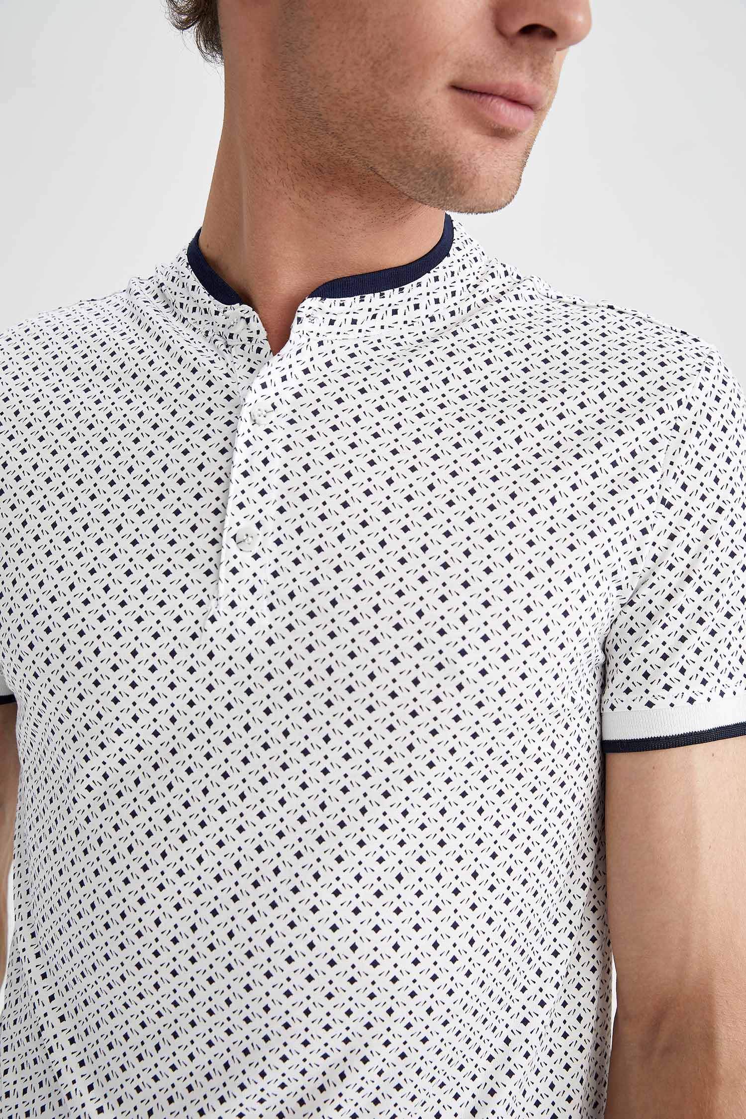 Slim Fit Dik Yaka Pamuklu Penye Tişört
