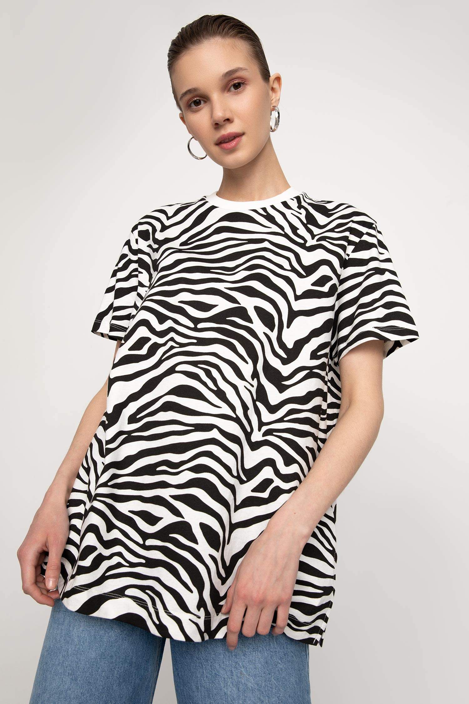 Relax Fit Zebra Desenli Kısa Kollu Tunik Tişört